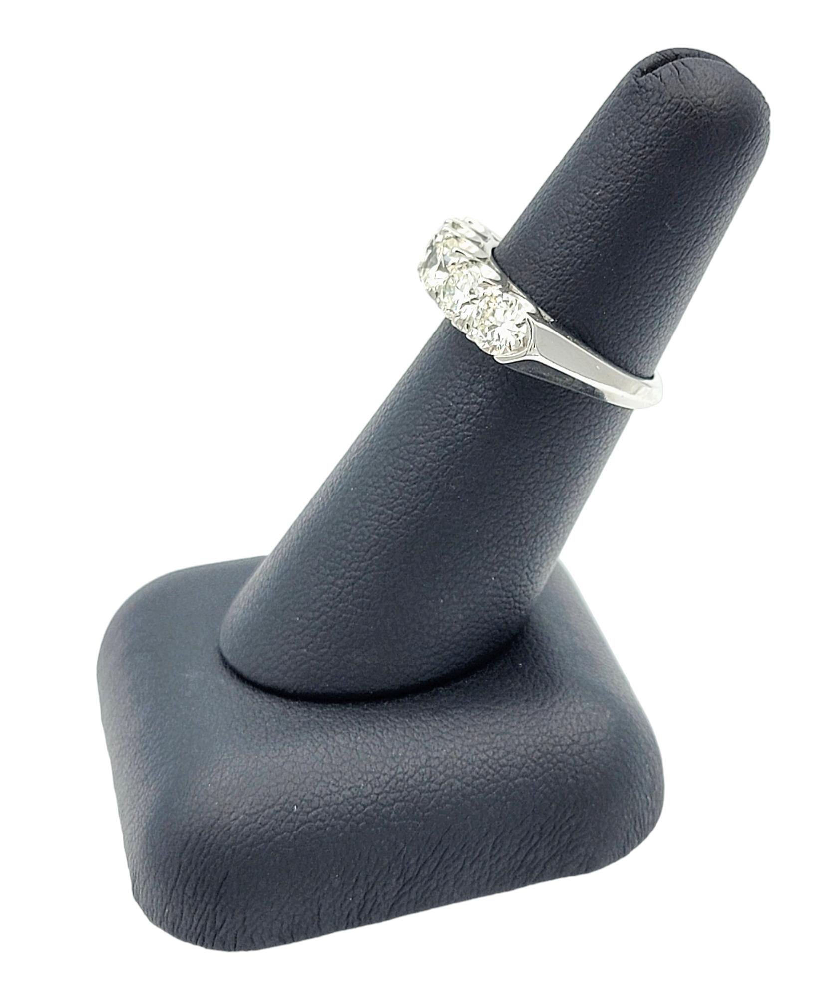 Five Stone Round Brilliant Diamond Semi-Eternity Band Ring in Platinum, Size 6 For Sale 3