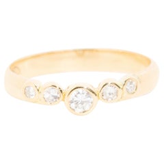 Five Stone Round Diamond Vintage Eternity Ring in 18 Carat Yellow Gold