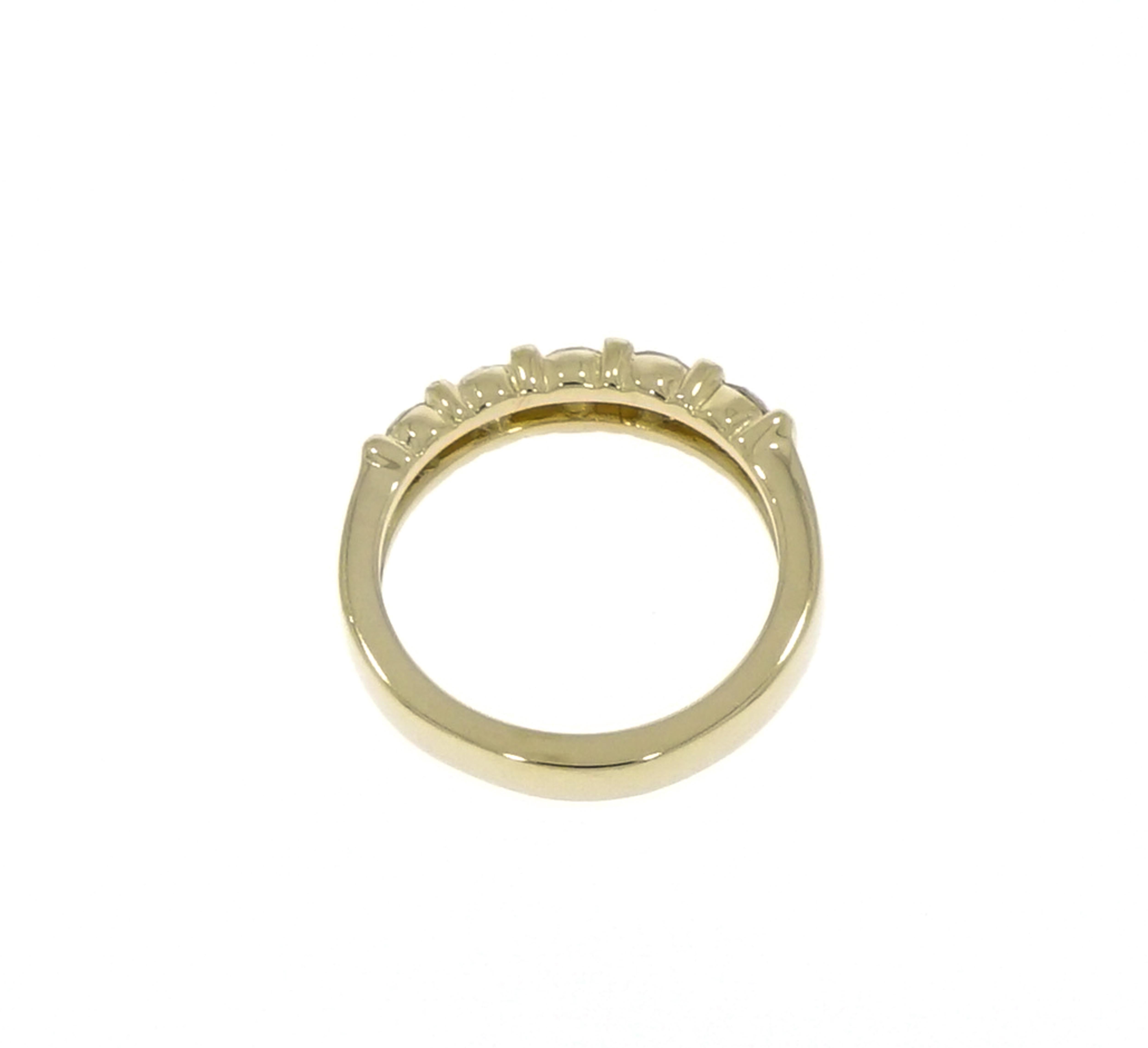 Five Stones Diamond Yellow Gold Ring In Excellent Condition For Sale In Greenwich, CT