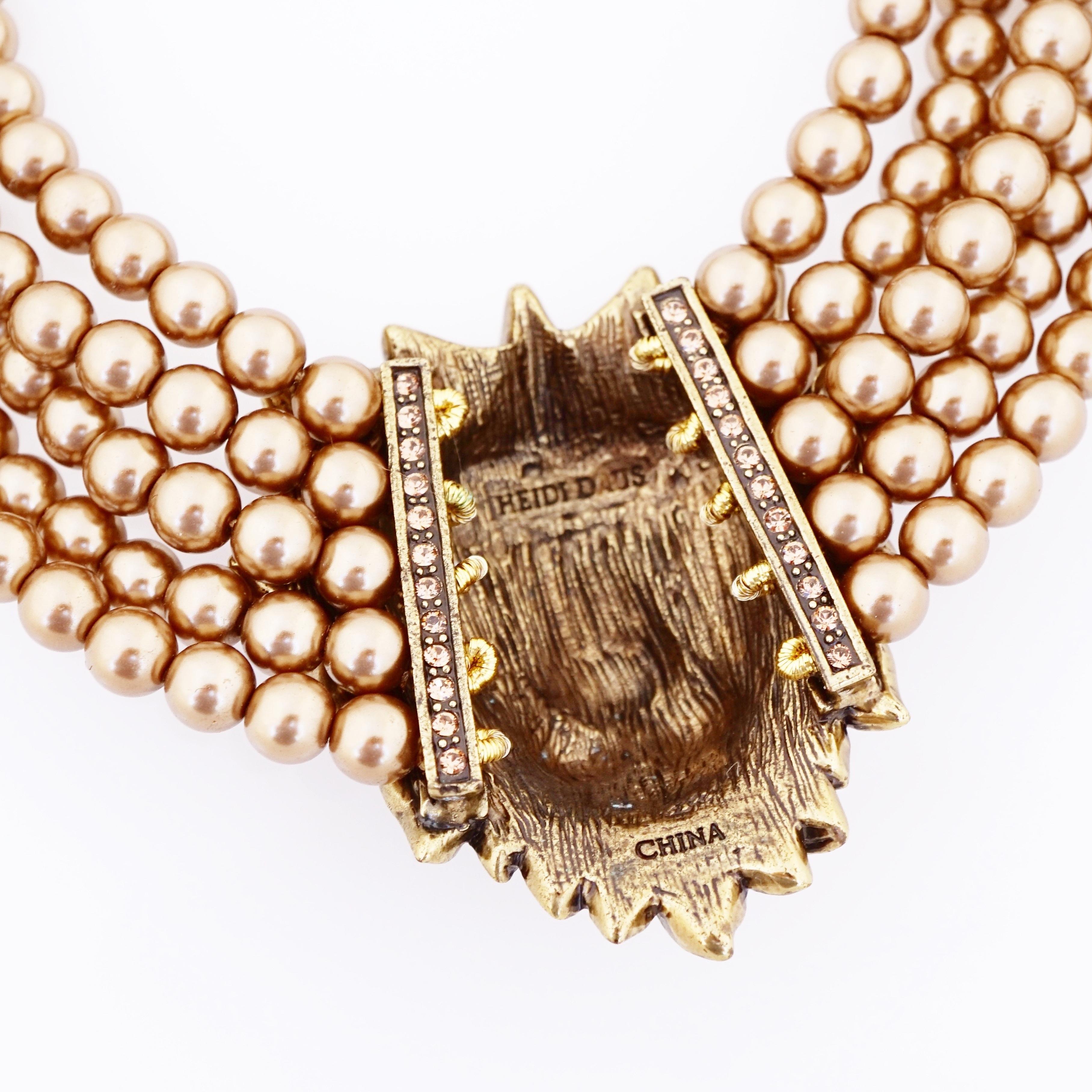 Fünfstrangige mit Kristall verzierte Löwen-Statement-Halskette von Heidi Daus im Zustand „Gut“ im Angebot in McKinney, TX