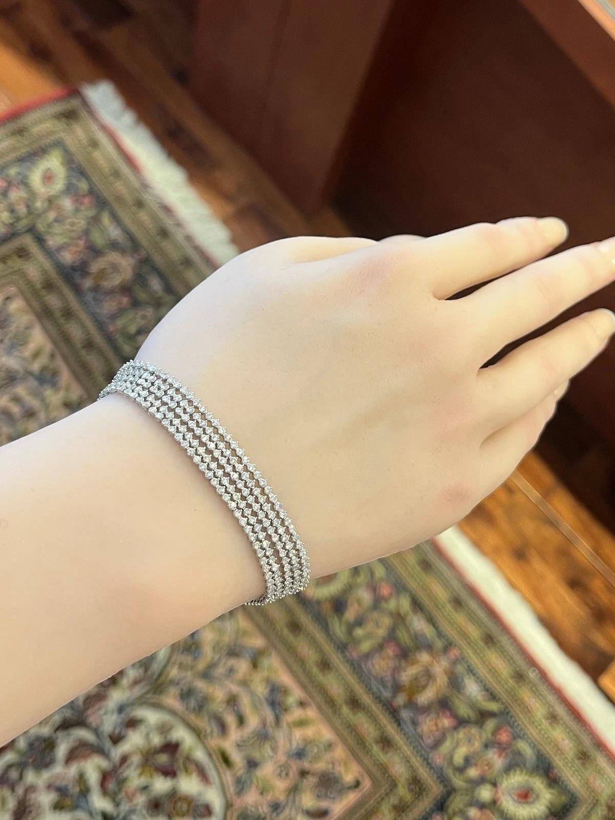Donna Bracciale tennis a cinque fili con diamanti rotondi 5,00 cttw in platino in vendita
