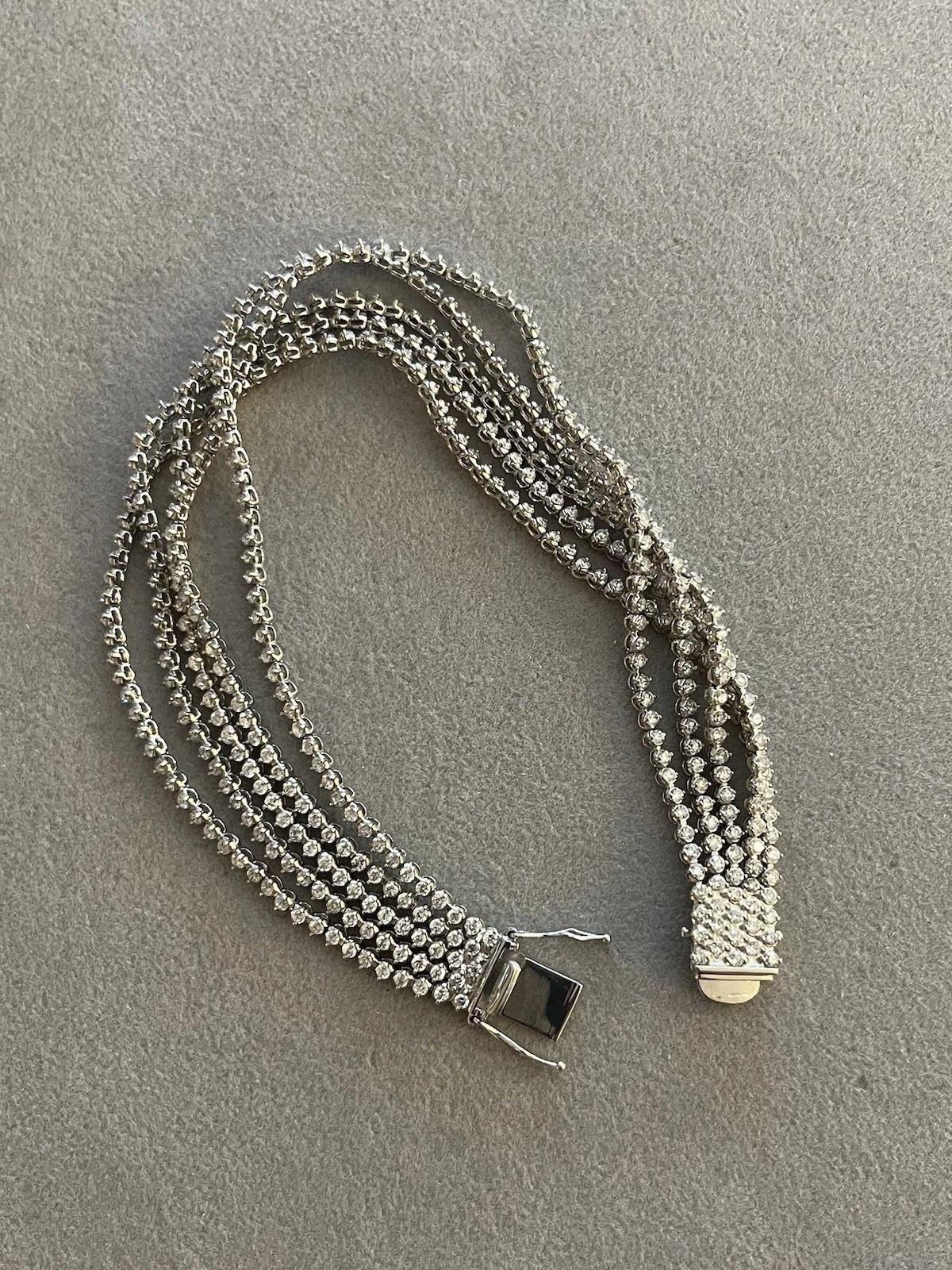 Bracciale tennis a cinque fili con diamanti rotondi 5,00 cttw in platino in vendita 3