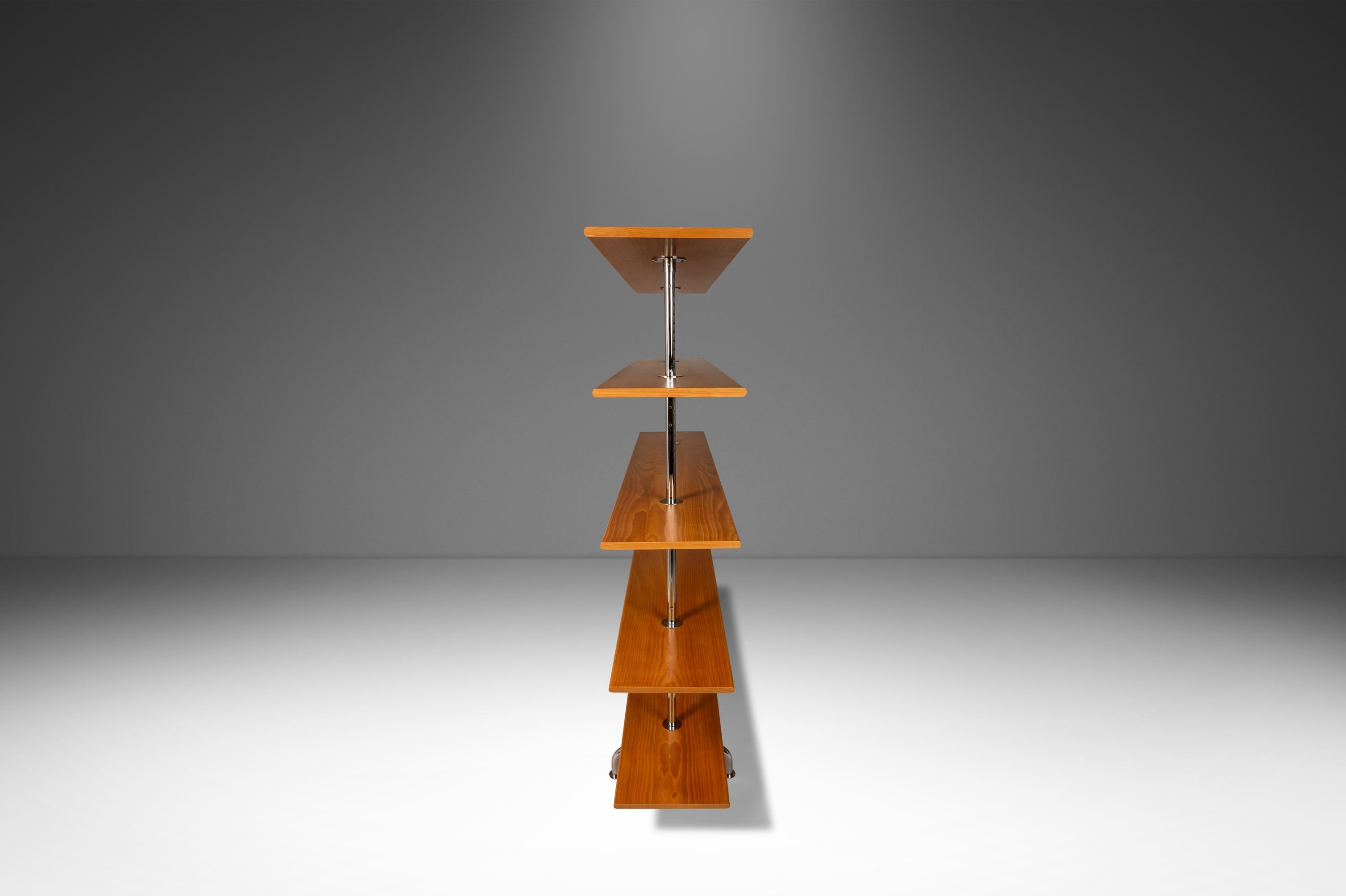 Fünfstöckiger Bücherregal Etagere aus Chrom und Buche von Marcel Breuer, Italien, ca. 1980er Jahre (Moderne der Mitte des Jahrhunderts) im Angebot
