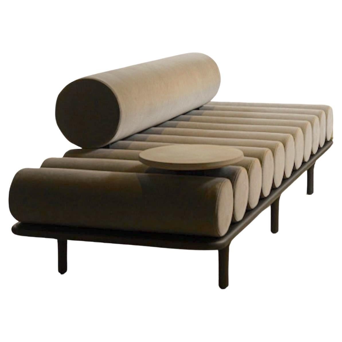 Tessuto Five to Nine – Daybed with backrest and cement table by Studiopepe for Tacchini in vendita