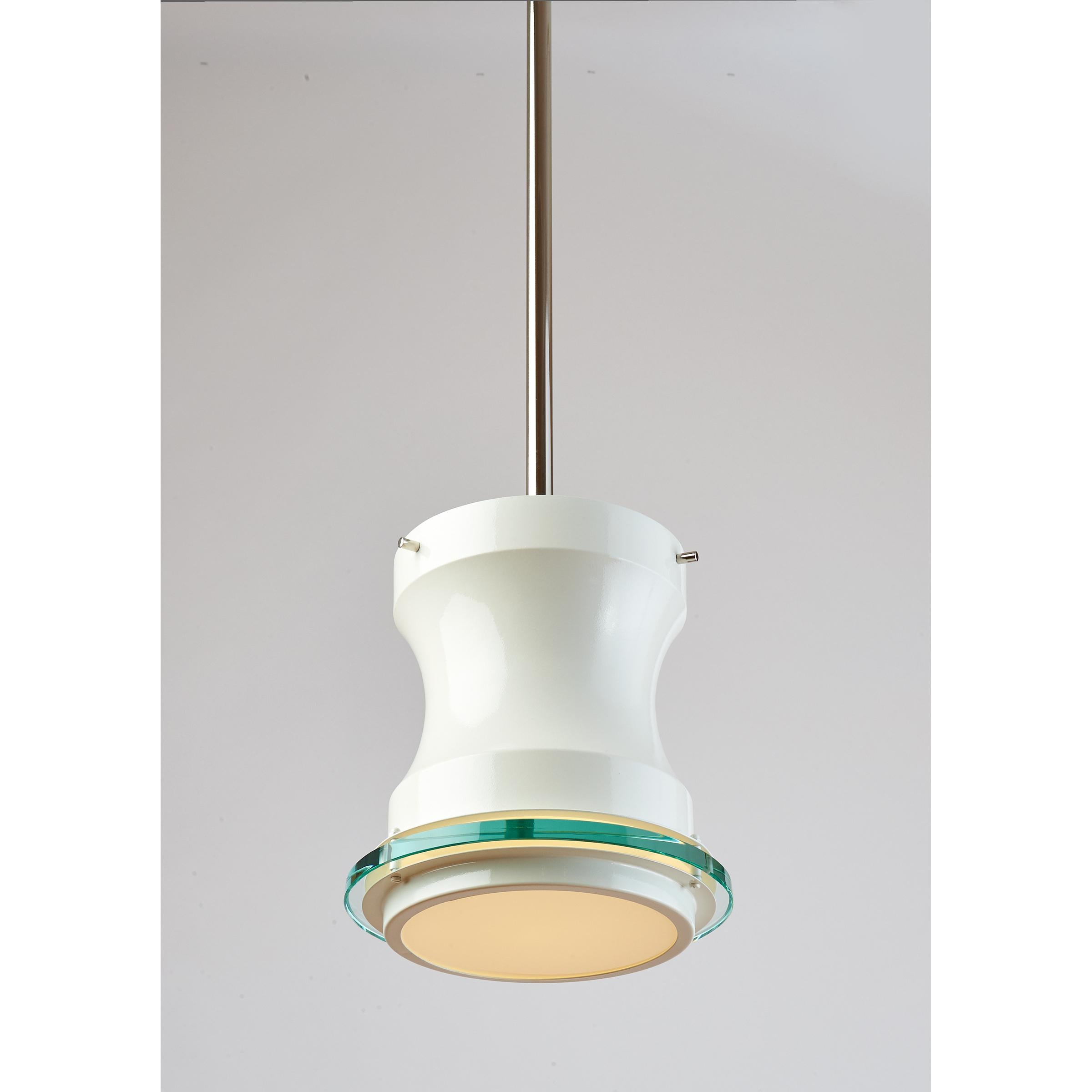 Mid-Century Modern Paire de lanternes suspendues Stilnovo blanches, Italie, années 1960 en vente