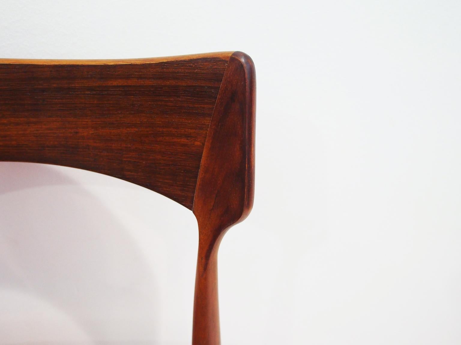 Fünf Esszimmerstühle aus Holz und Leder von Bernhard Pedersen & Son im Angebot 4