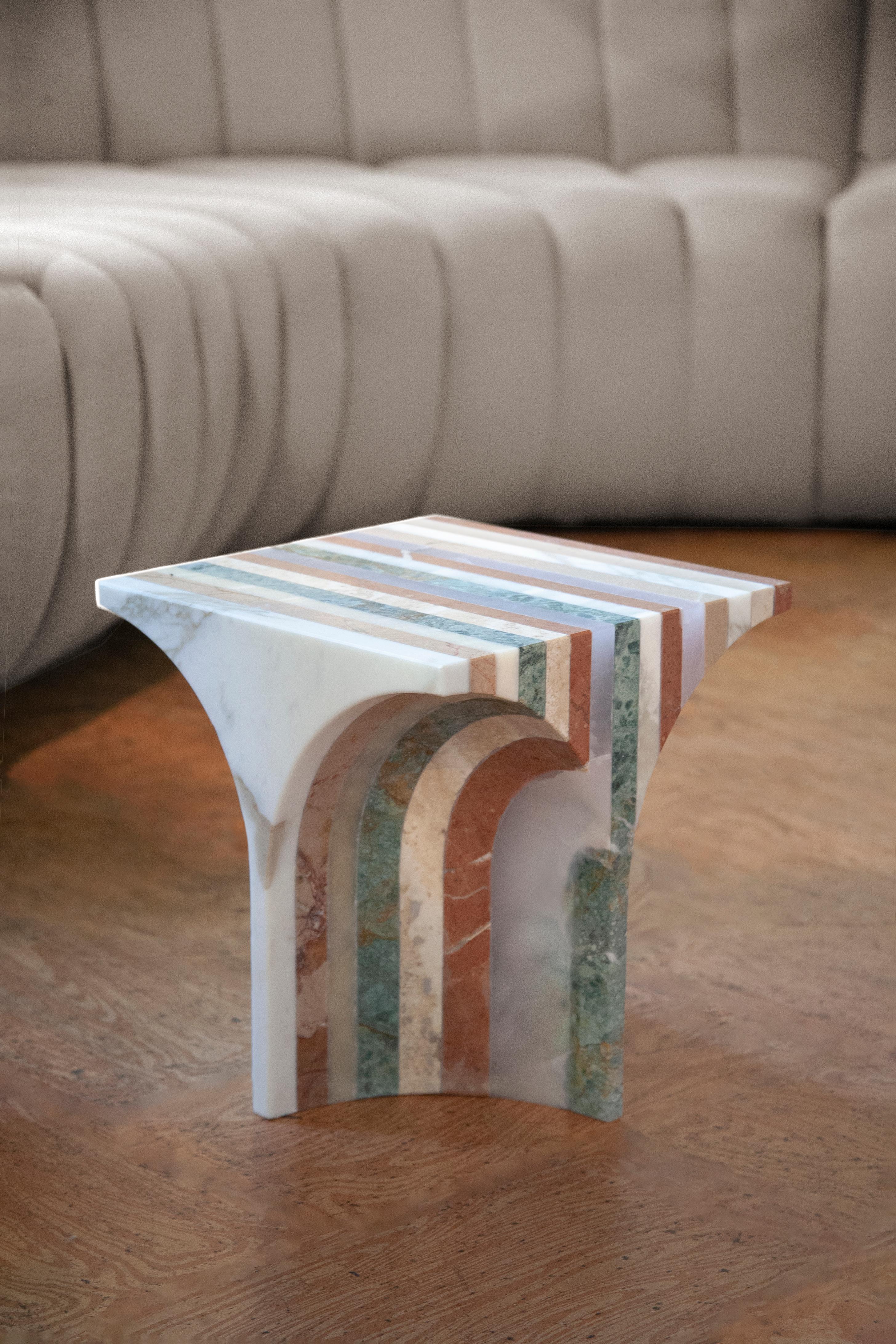 Table basse cinq x sept en marbre par Budde pour Solidenature Neuf - En vente à Milan, IT