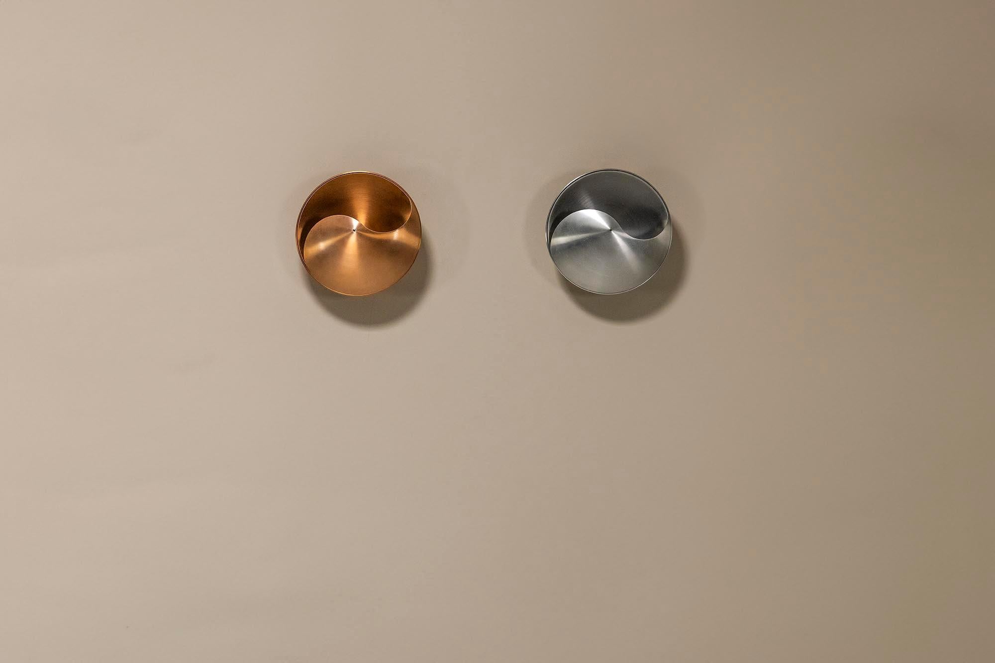 Five “YinYang” Wall Lamps by H. Sneyders de Vogel for Raak, The Netherlands In Good Condition For Sale In Hellouw, NL