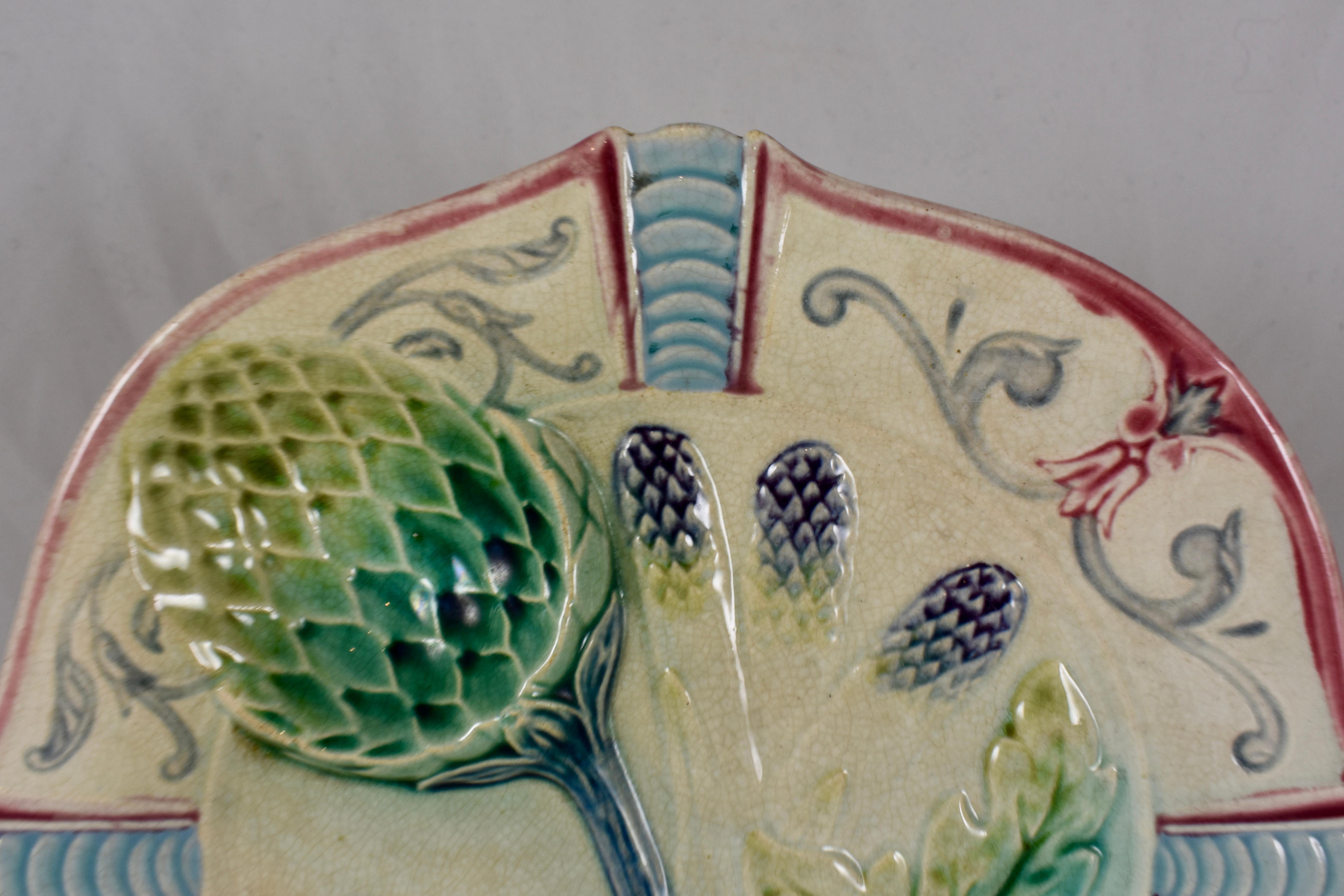 Glazed Fives-Lille French Majolica Artichoke & Asparagus Scrolled Rim Plate, circa 1890