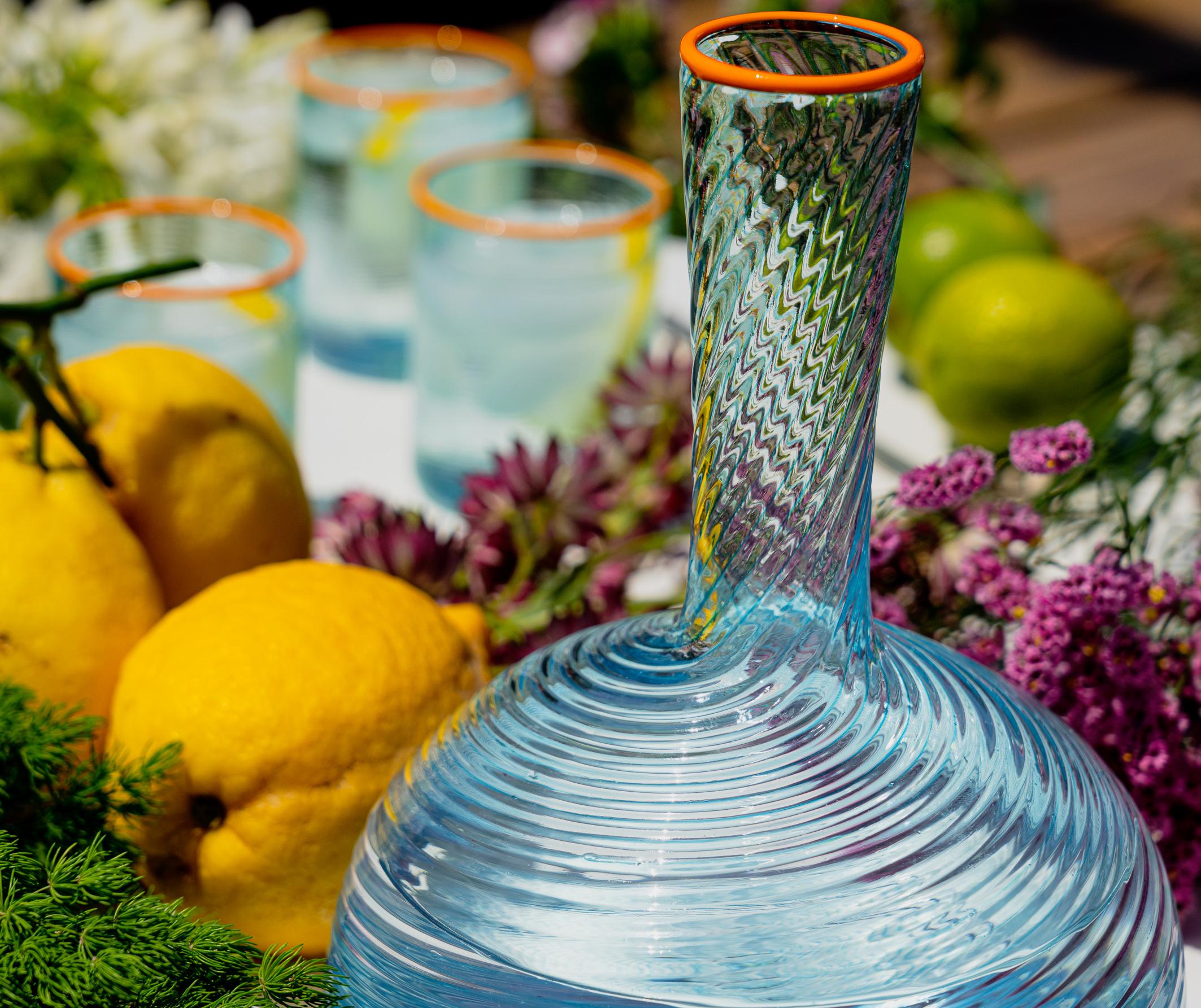 Carafe FIZZY en bleu avec bord en verre orange, par Giberto Venezia en vente 1