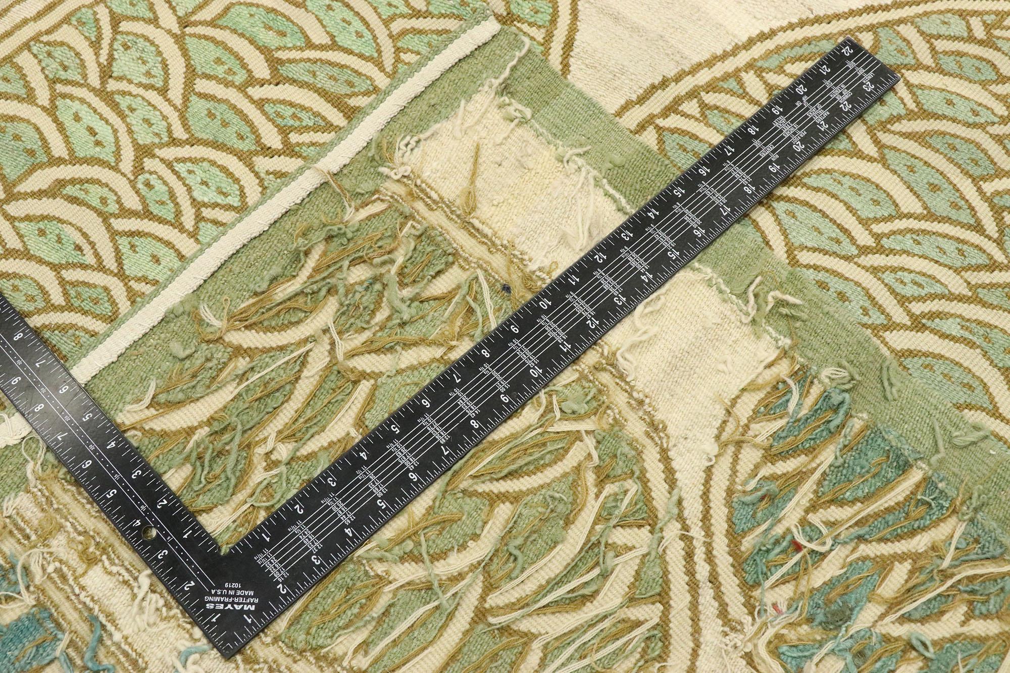Antiker französischer Aubusson Art Deco-Teppich im Art déco-Stil mit biophilem Design im Zustand „Gut“ im Angebot in Dallas, TX