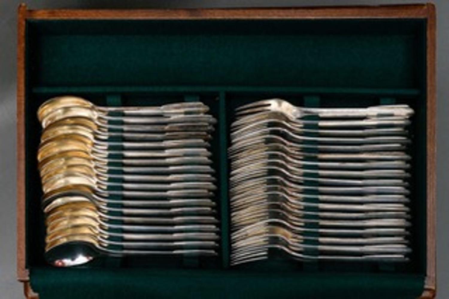 Milieu du XXe siècle FJERDINGSTAD - Set de ménage ART DECO 78 Pieces en argent massif en vente