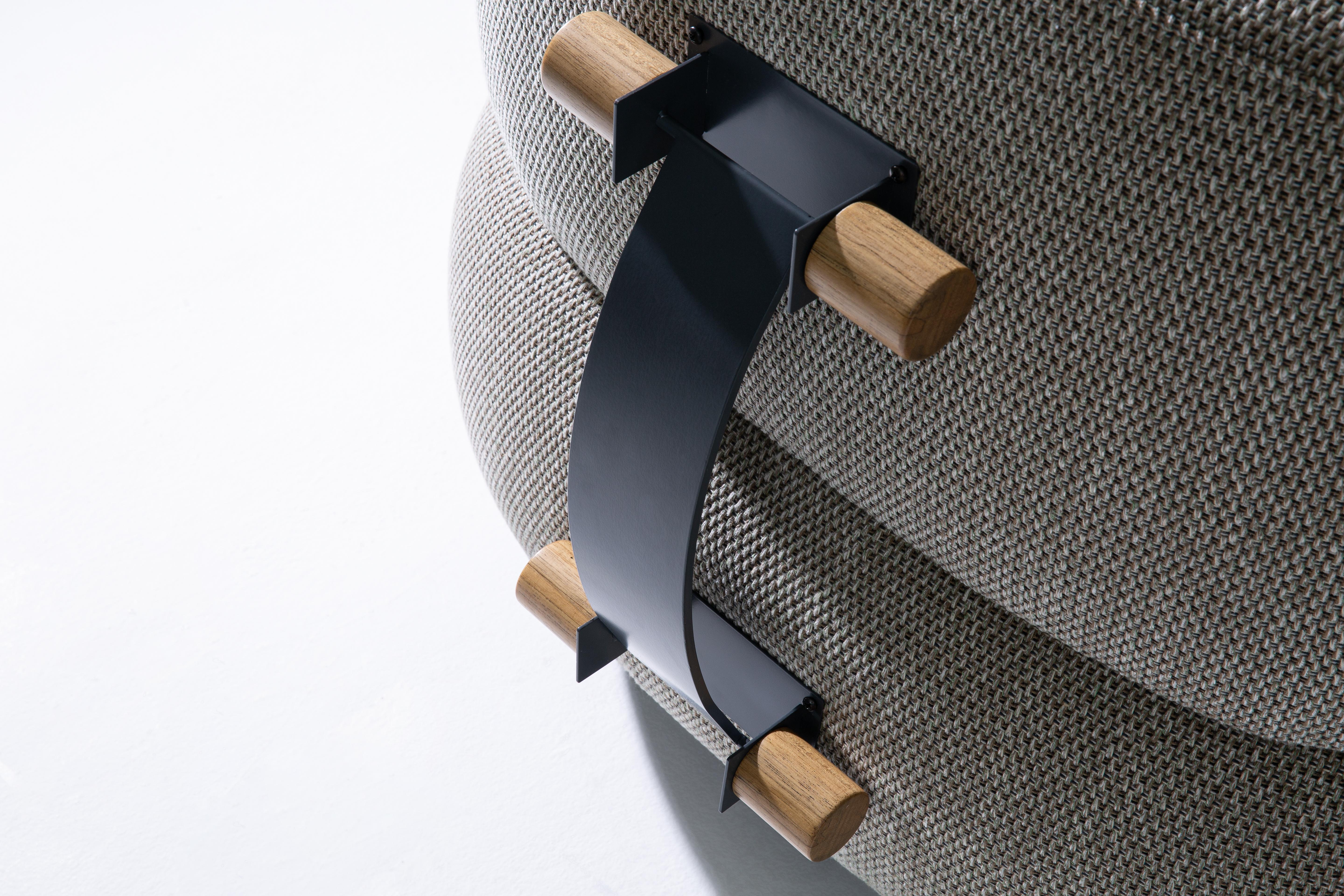 FJN Swivel Armchair in Wood — Minimalist Comfort Inspired by Finnish Livi In New Condition For Sale In Campinas, BR