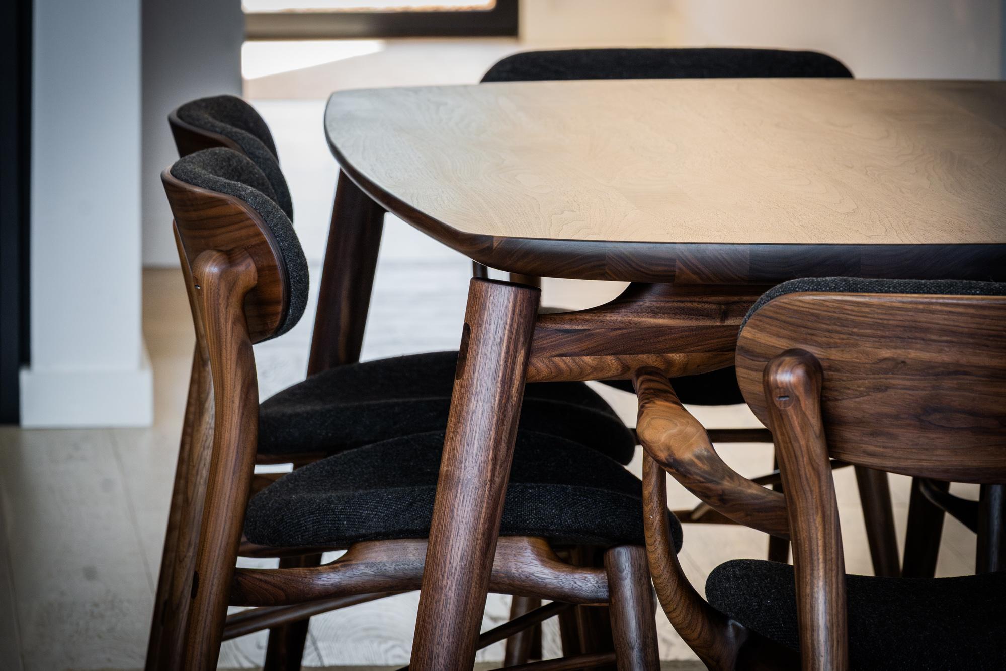 Tavolo da pranzo Fjoon di Fernweh Woodworking in noce in vendita 3