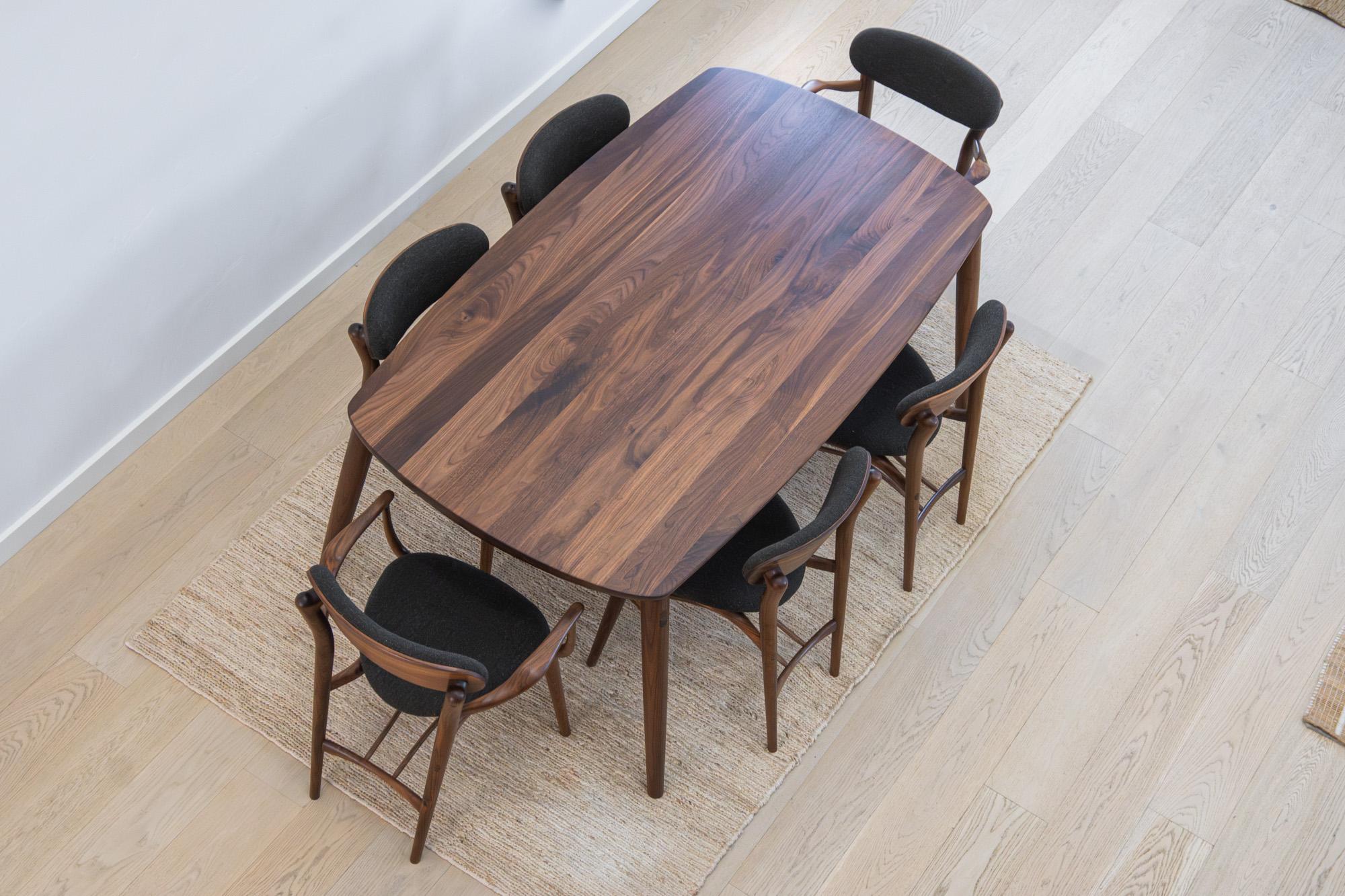Americano Tavolo da pranzo Fjoon di Fernweh Woodworking in noce in vendita