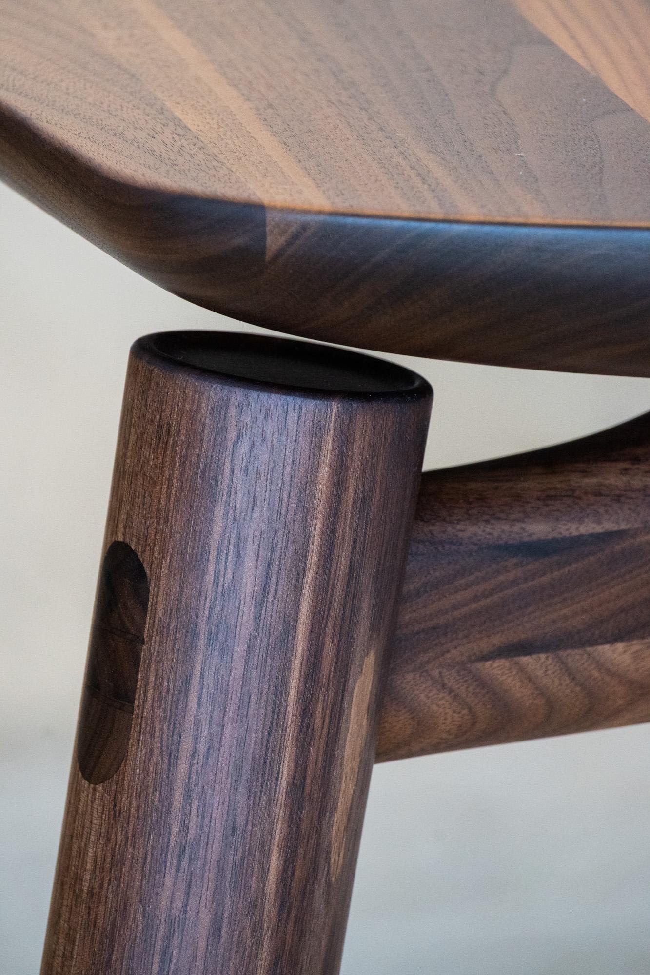 Tavolo da pranzo Fjoon di Fernweh Woodworking in noce In condizioni Nuovo in vendita a Bend, OR