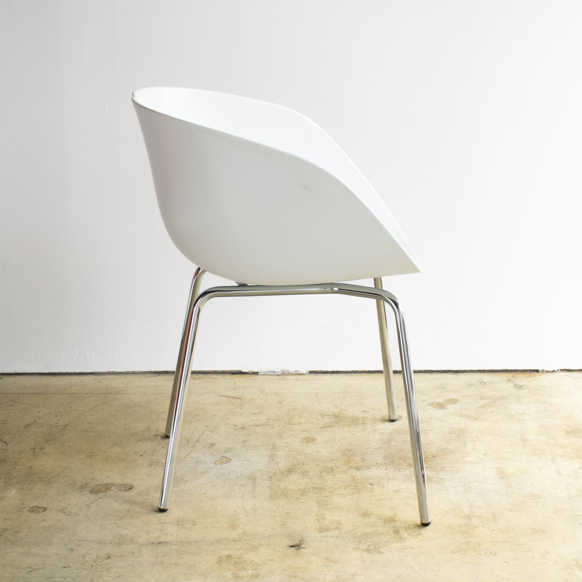 Silla Fjord Patricia Urquiola  Y2K estilo diseño era espacial Italiano en venta
