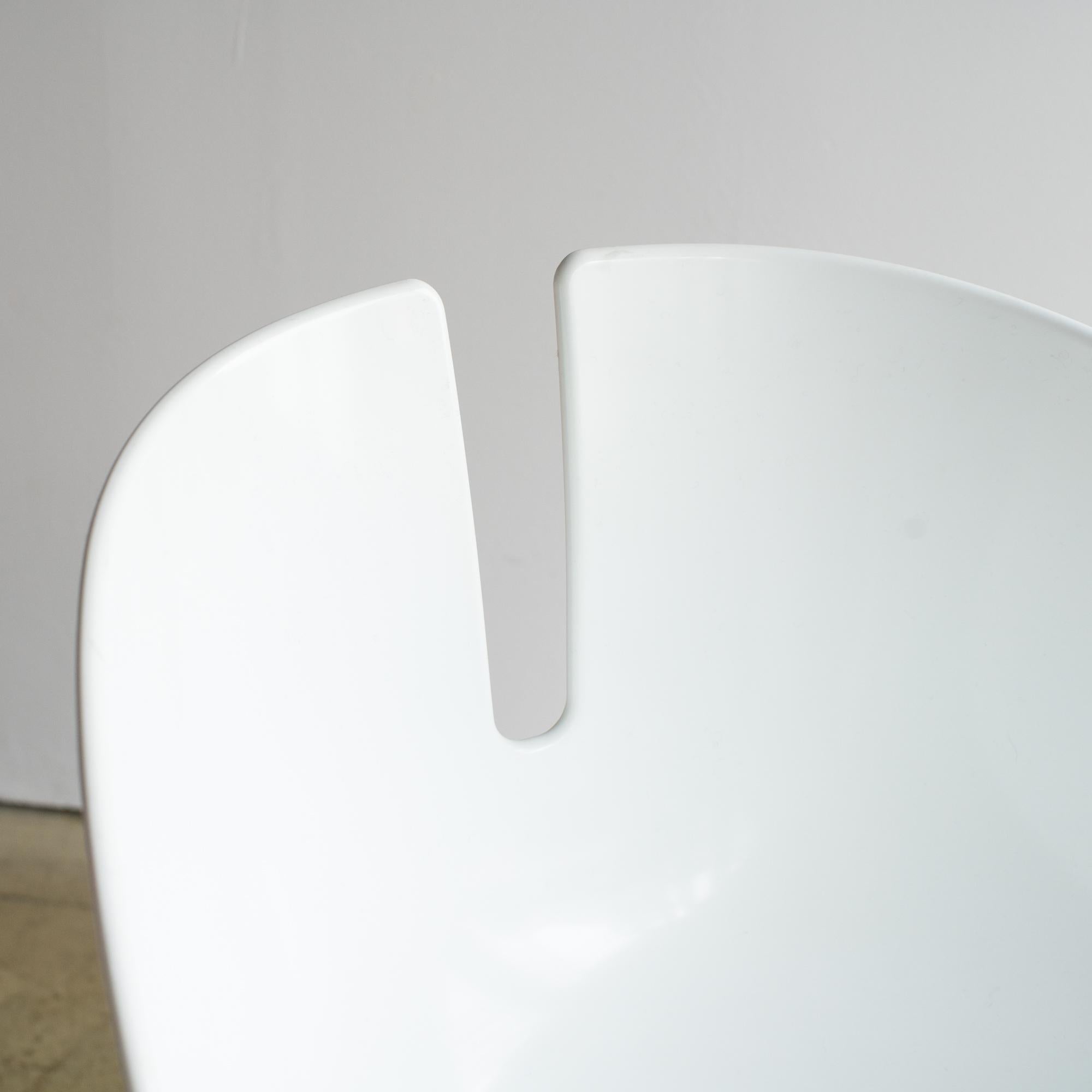 Silla Fjord Patricia Urquiola  Y2K estilo diseño era espacial Siglo XXI y contemporáneo en venta