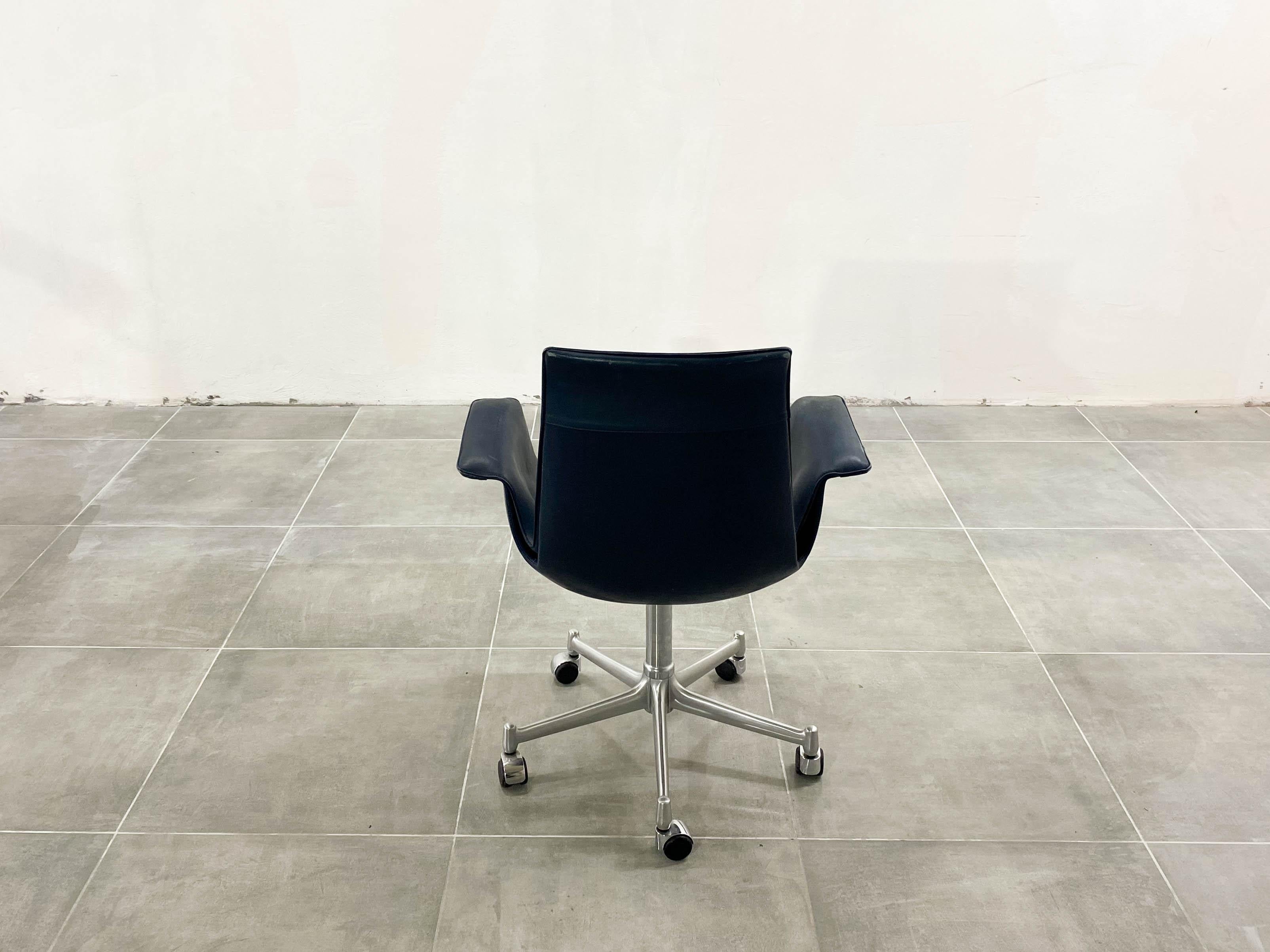 Mid-20th Century FK 6727 Tulip Office Chair Kill International, 1960s For Sale