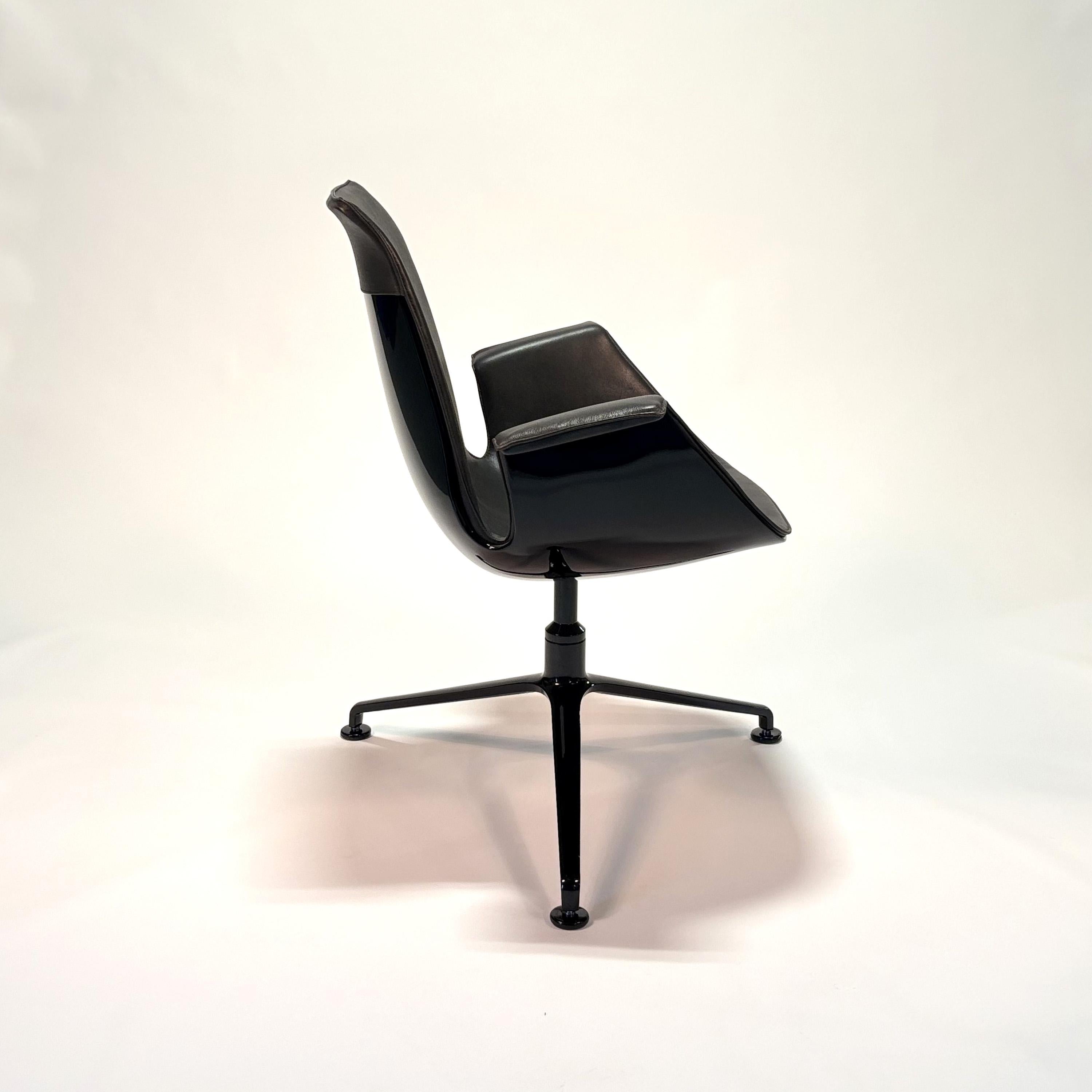 Chaise FK Mod. 6729 (dossier bas) par Preben Fabricius & Jørgen Kastholm Bon état - En vente à Doral, FL