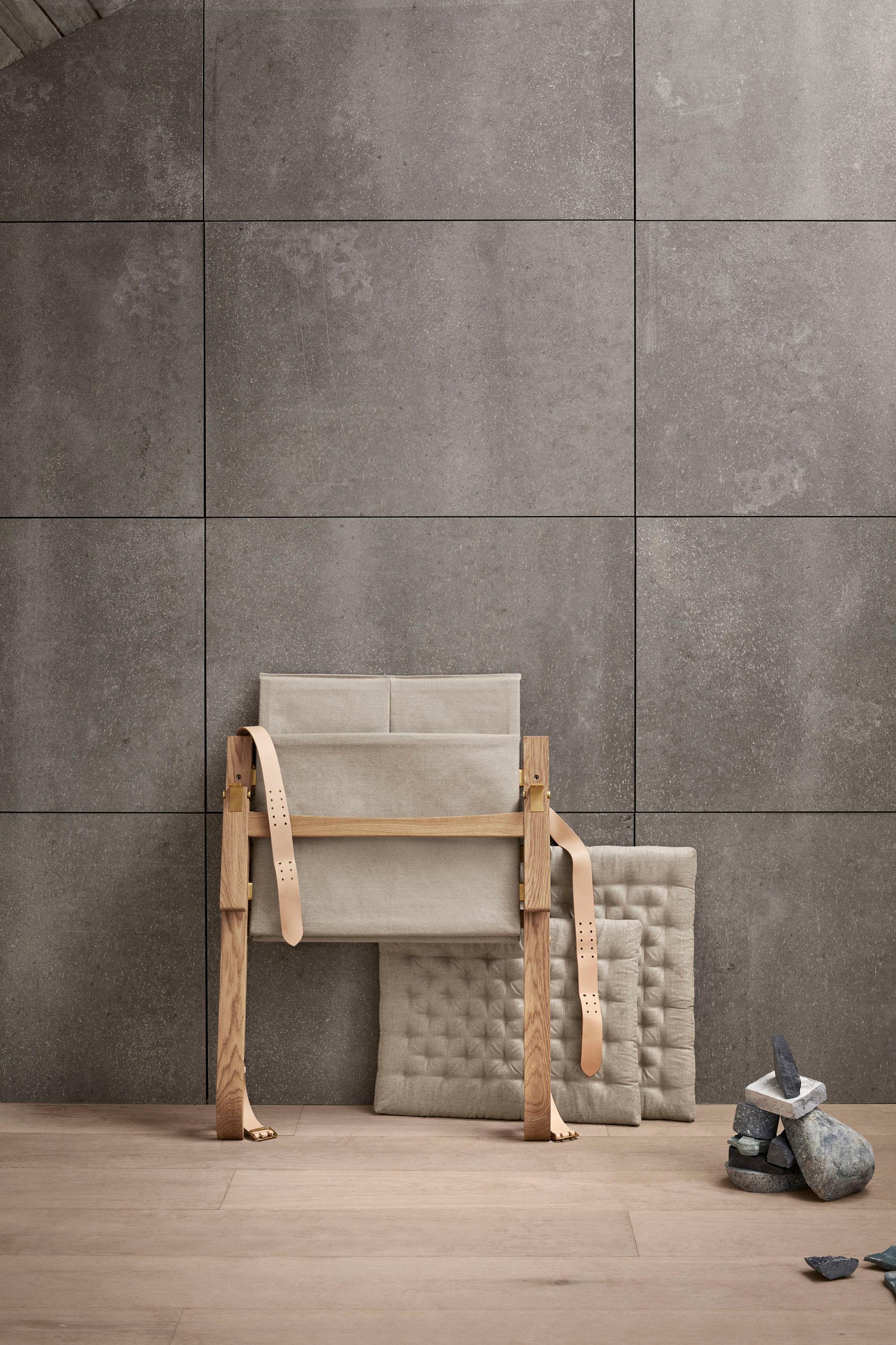 FK11 Plico Chair, Oak Oil or White Oil, Canvas Natural by Fabricius & Kastholm 1