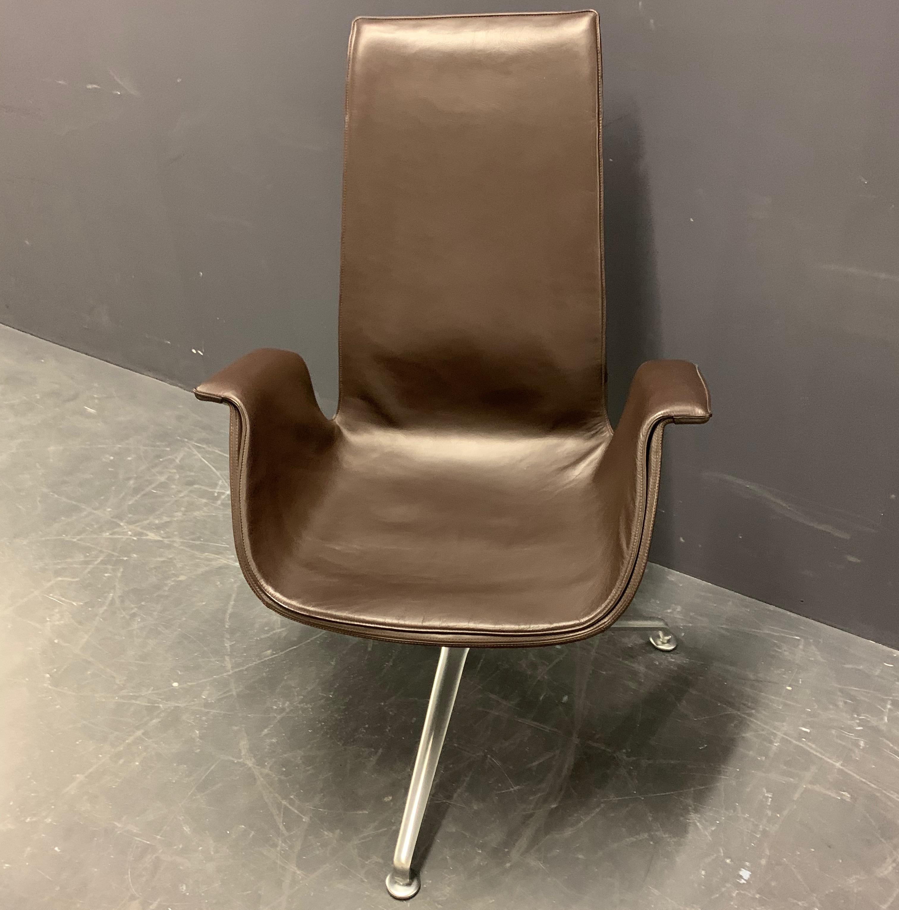German FK6725 Tulip Chair by Fabricius and Kastholm For Sale