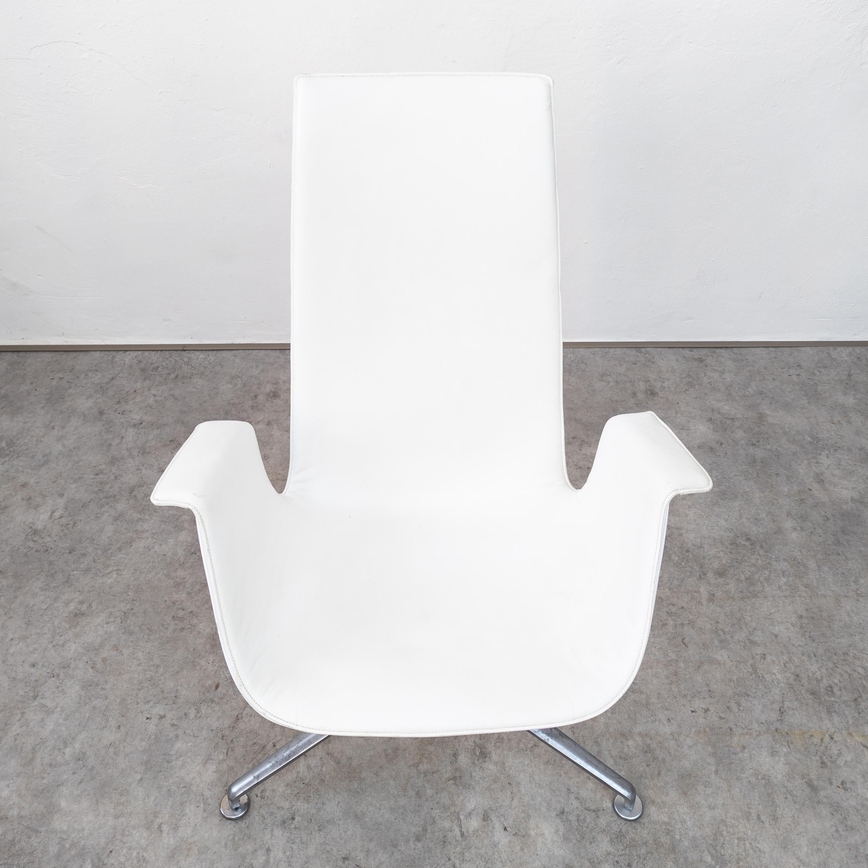 FK6725 Tulip chair by Preben Fabricius & Jørgen Kastholm For Sale 1