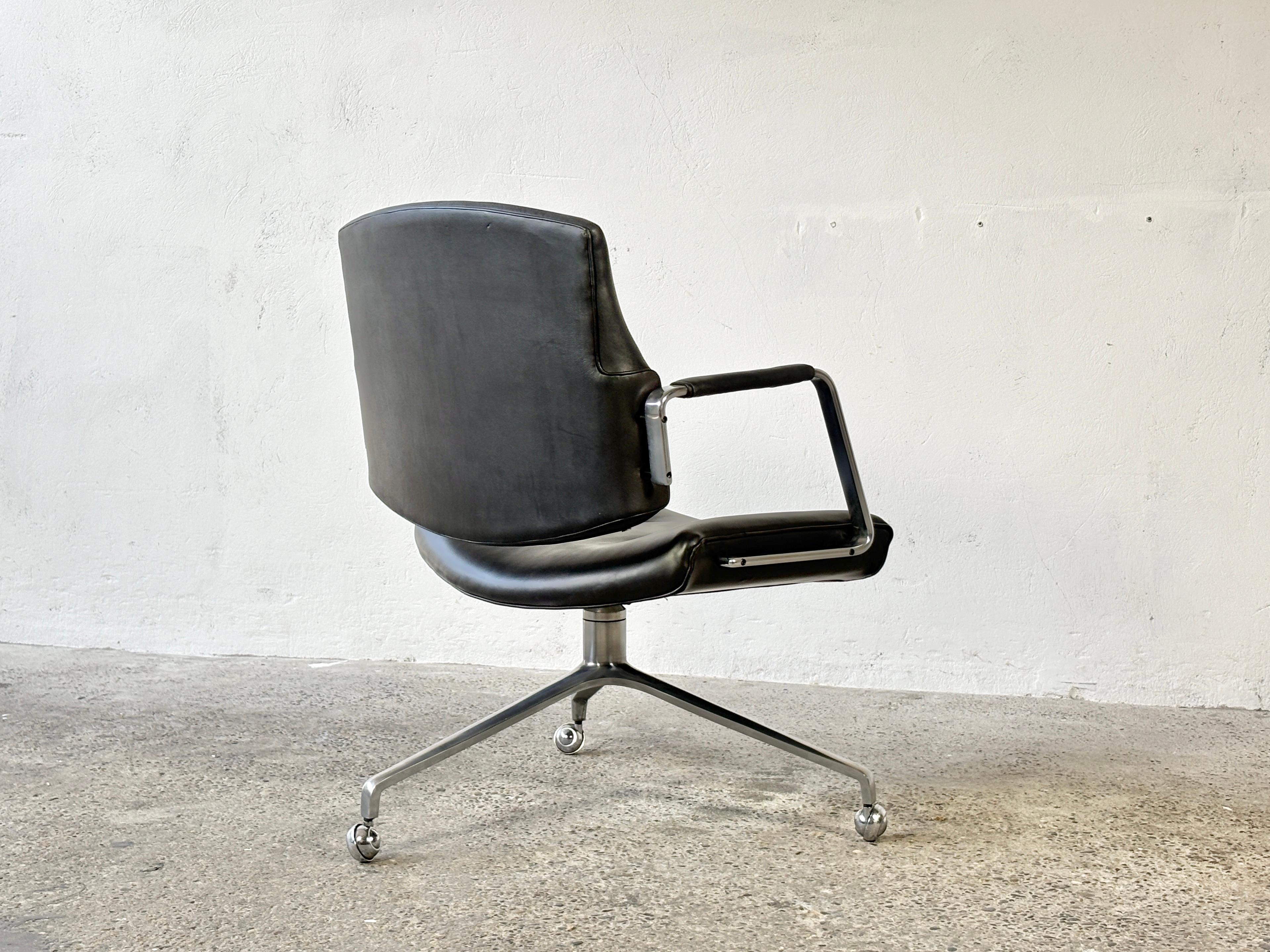 FK84 Chefsessel entworfen von Fabricius & Kastholm für Kill International im Angebot 5