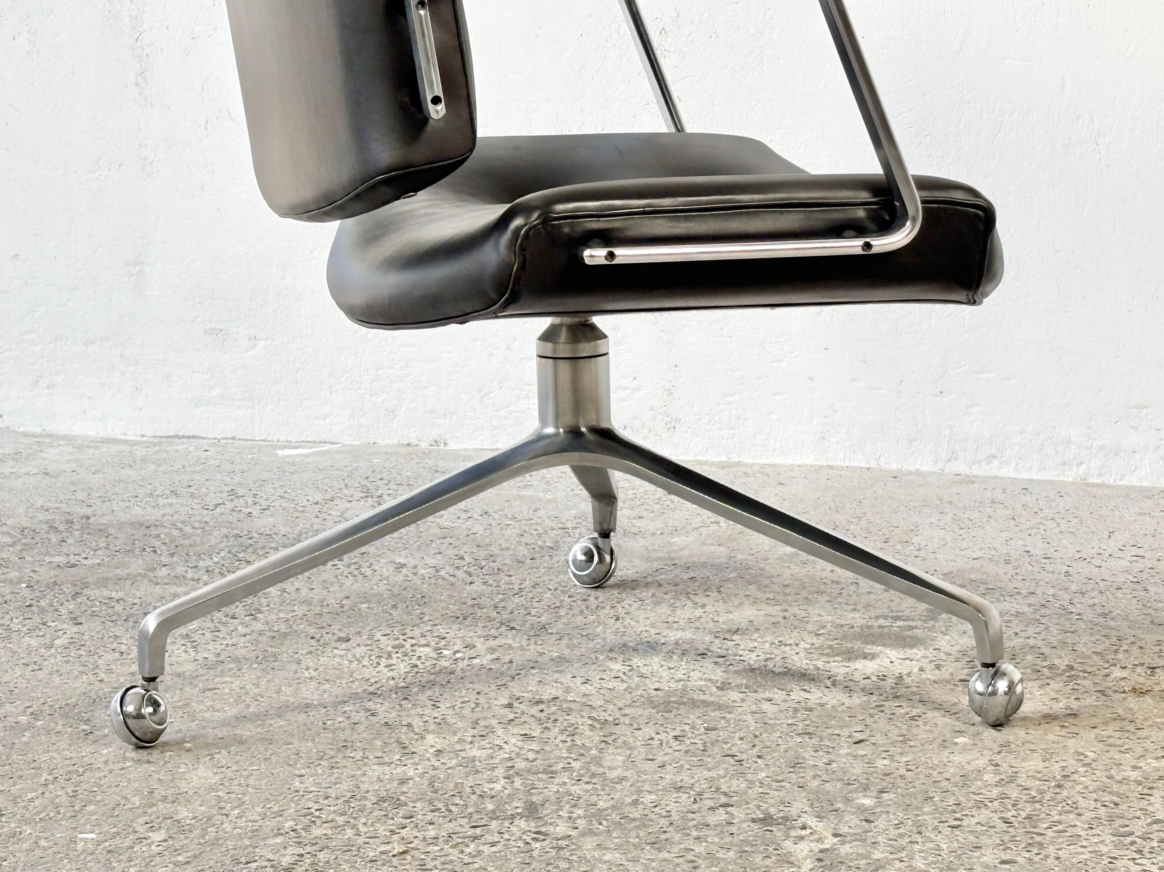 FK84 Chefsessel entworfen von Fabricius & Kastholm für Kill International im Angebot 6