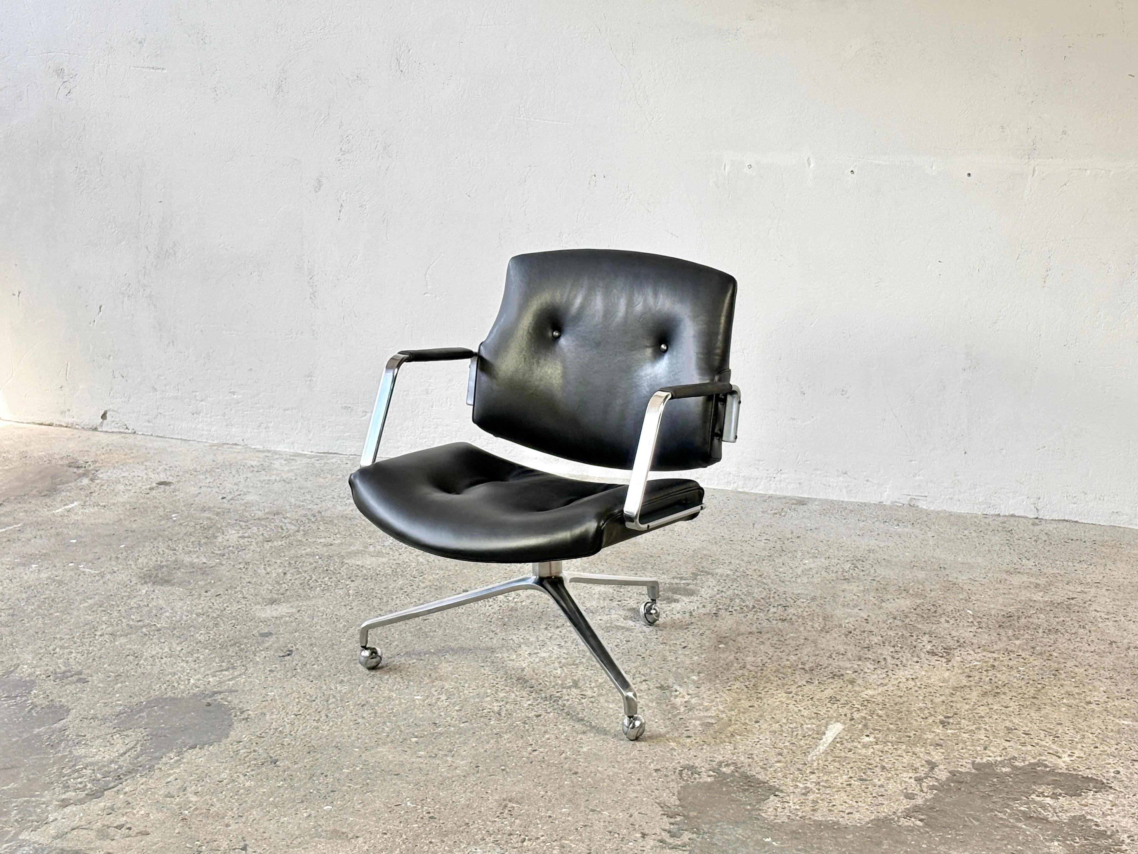 FK84 Chefsessel entworfen von Fabricius & Kastholm für Kill International im Angebot 13