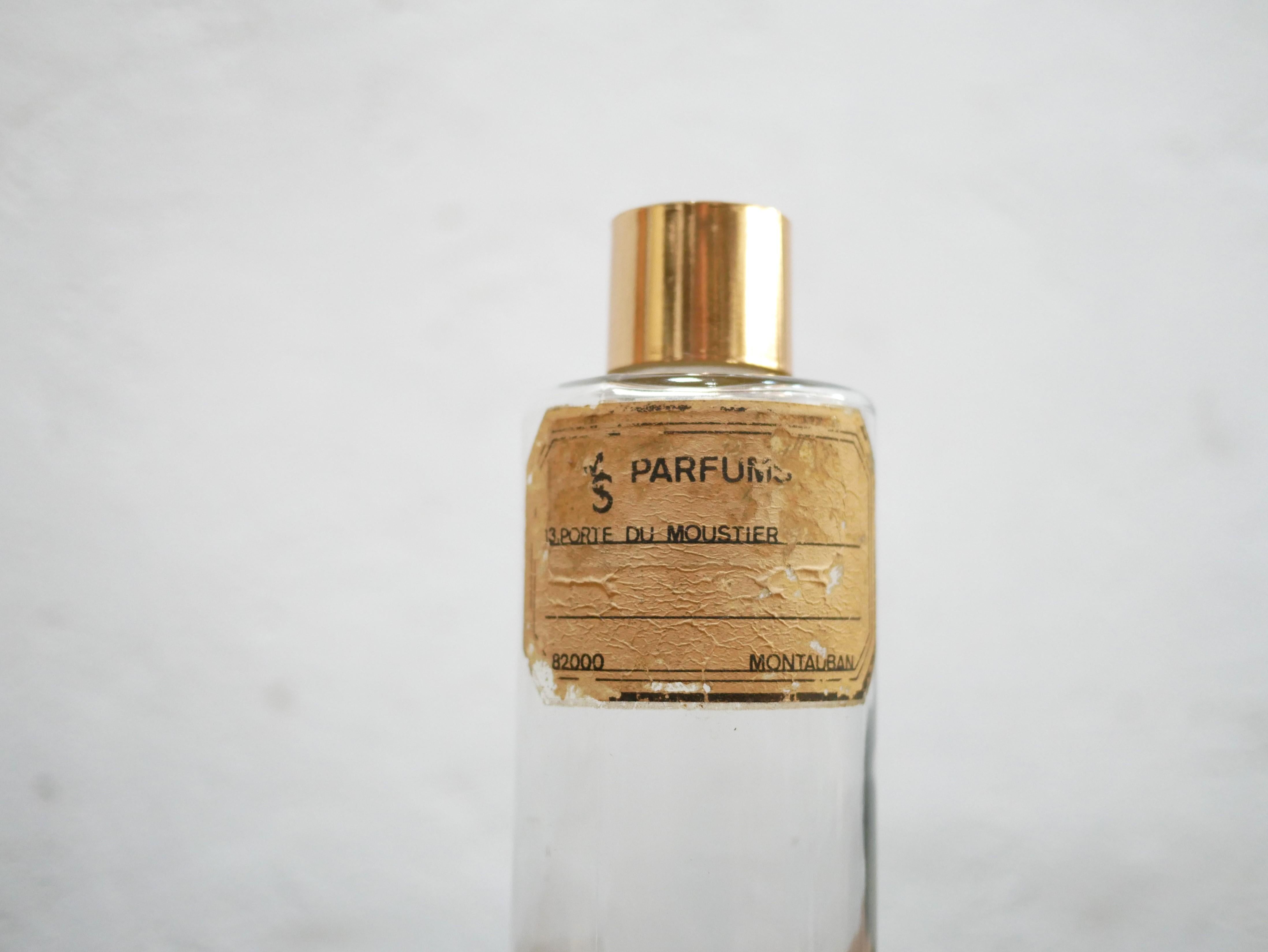 Flacon De Parfum Vintage For Sale 3