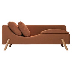 "Flag" Couch and Chaise Longue in Knit Fabric and Wood Feet