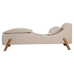 "Flag" Divan Chaise Longue Upholstered in Knit Fabric 1800