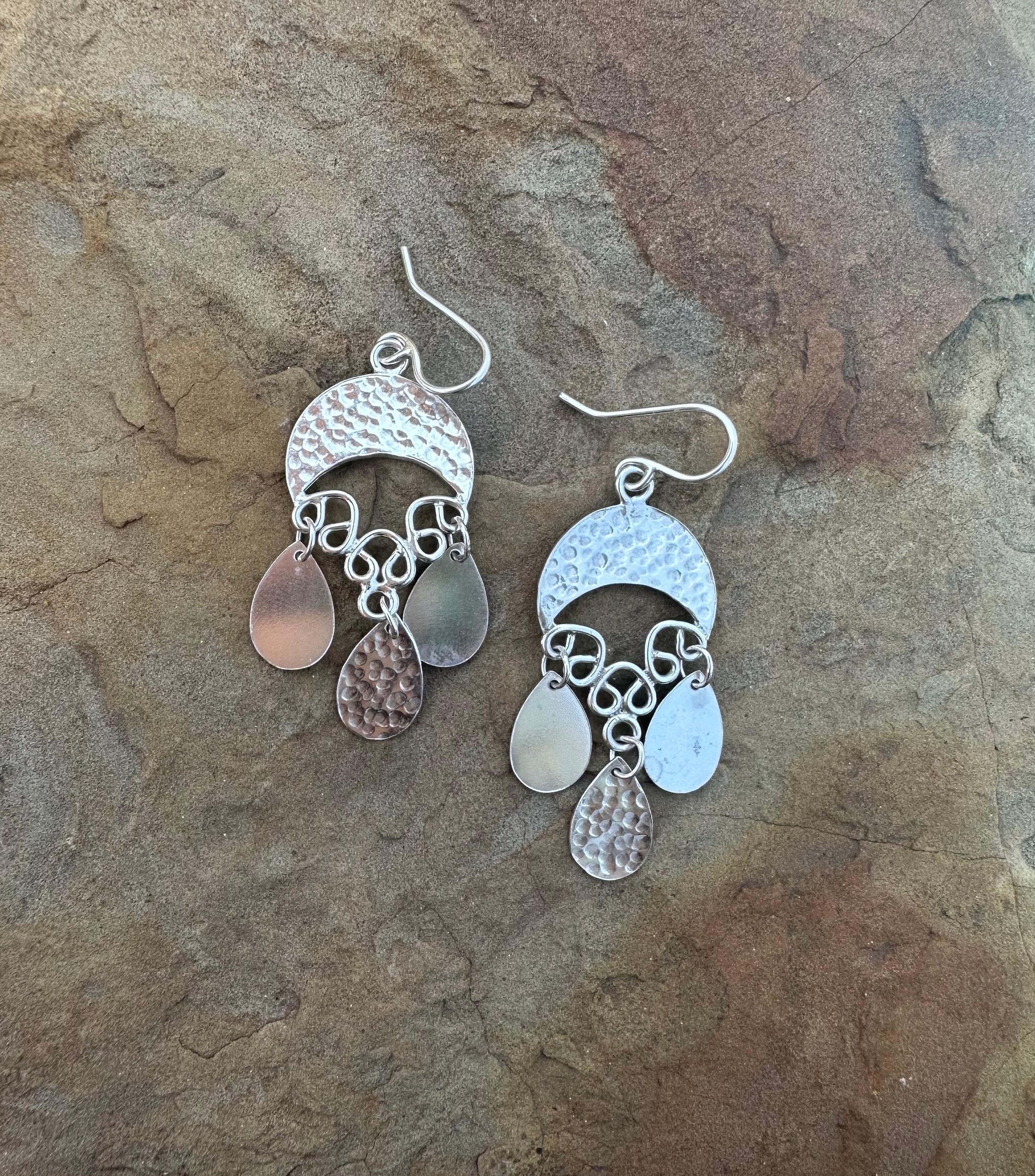 Flag Silver earrings In New Condition For Sale In Plano, TX
