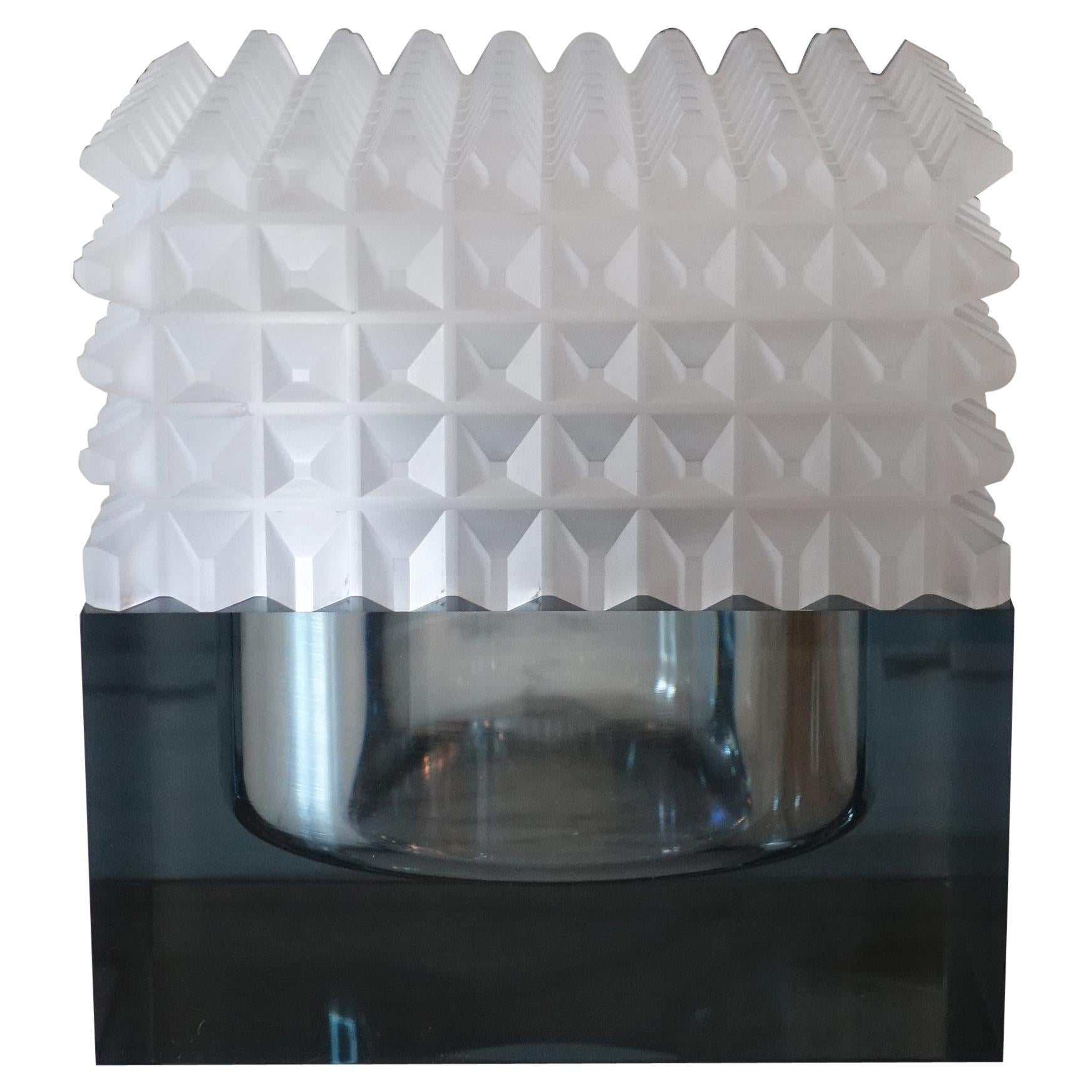 Pair of Black and Clear Lucite Decorative Boxes For Sale at 1stDibs