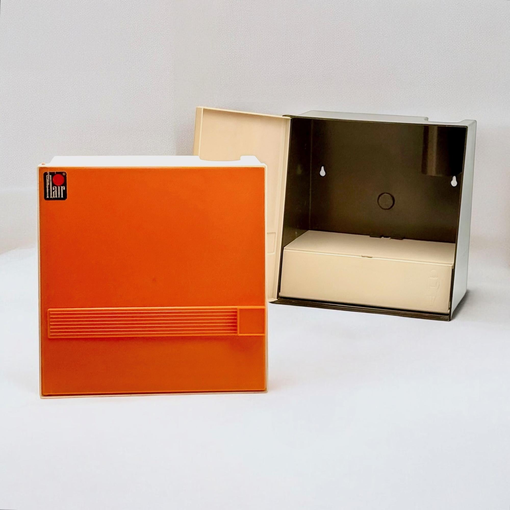Flair Wall Cabinets in Plastic, Netherlands, 1970s For Sale 3