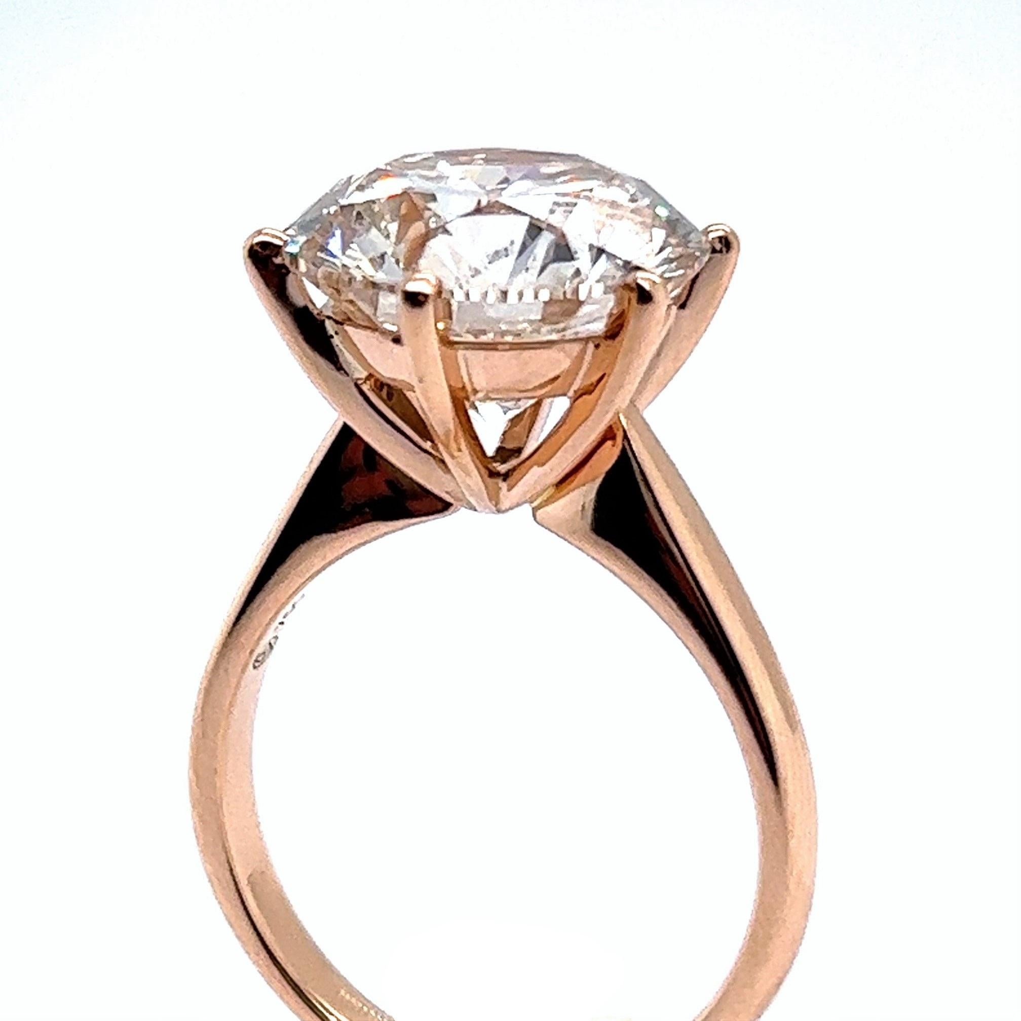 Flamboyant Ring with GIA Certified 7.14ct Brilliant in Rose Gold For Sale 1