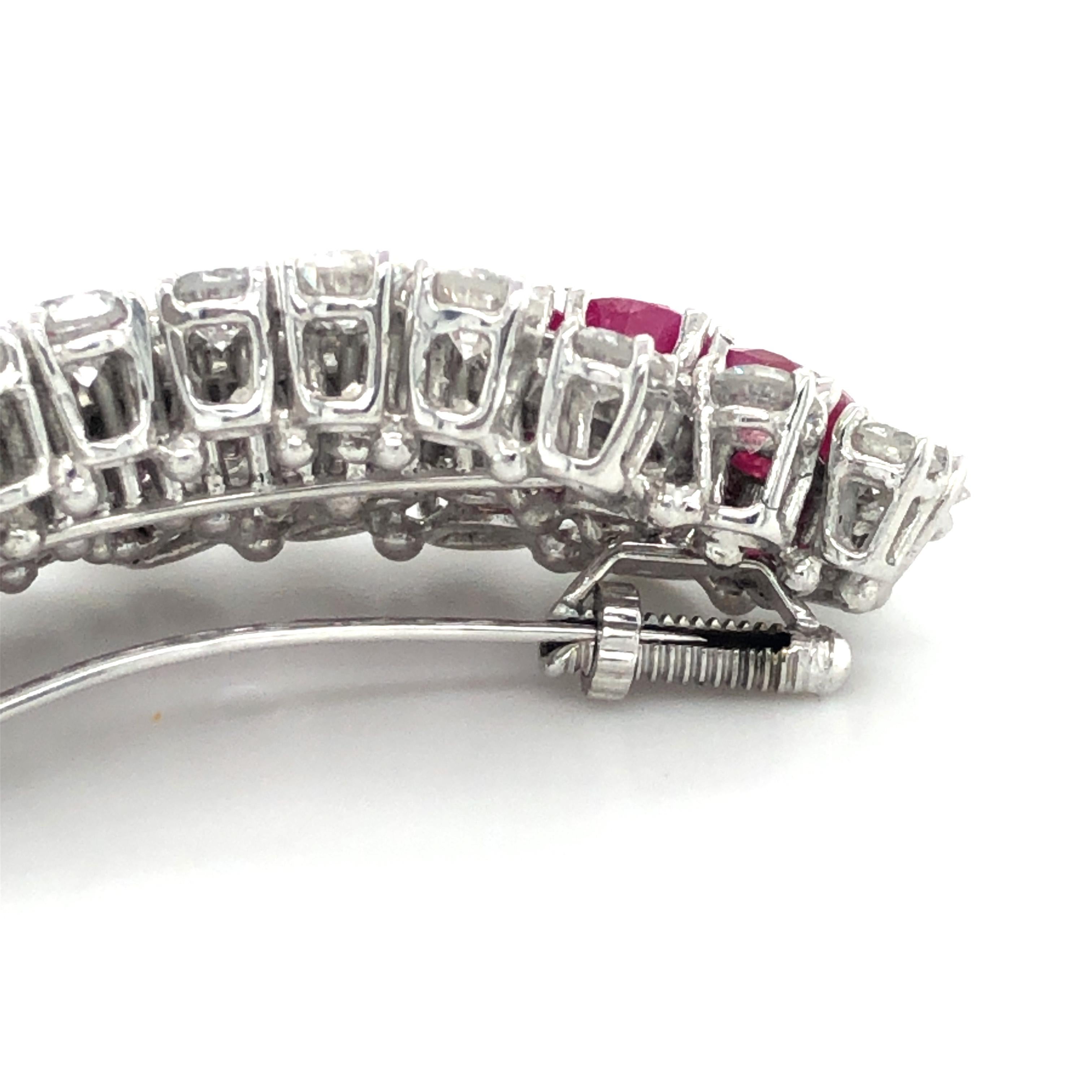 Flamboyant Ruby and Diamond Brooch in White Gold 18k For Sale 6