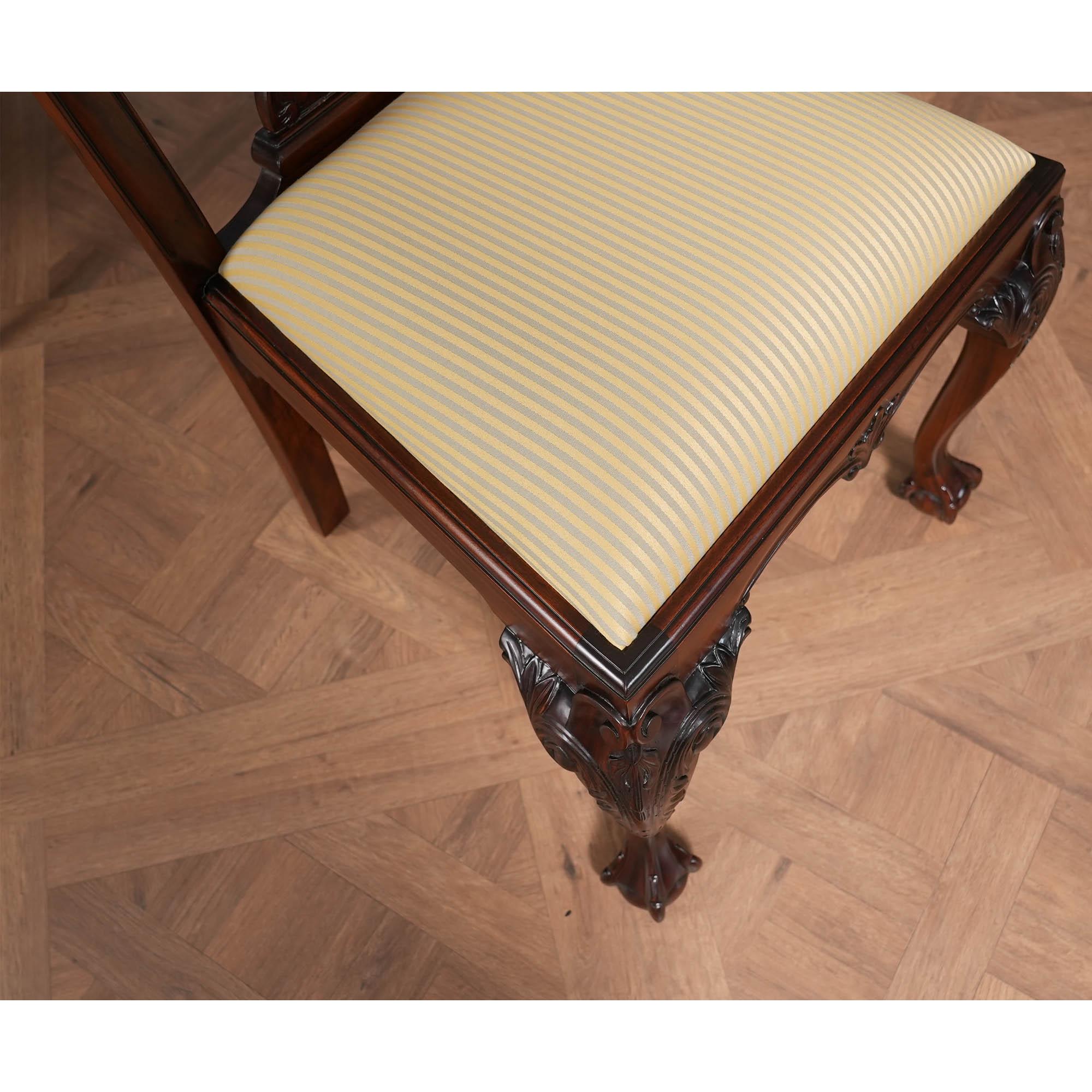 Sedie Chippendale con schienale a fiamma, set da 10 in vendita 14
