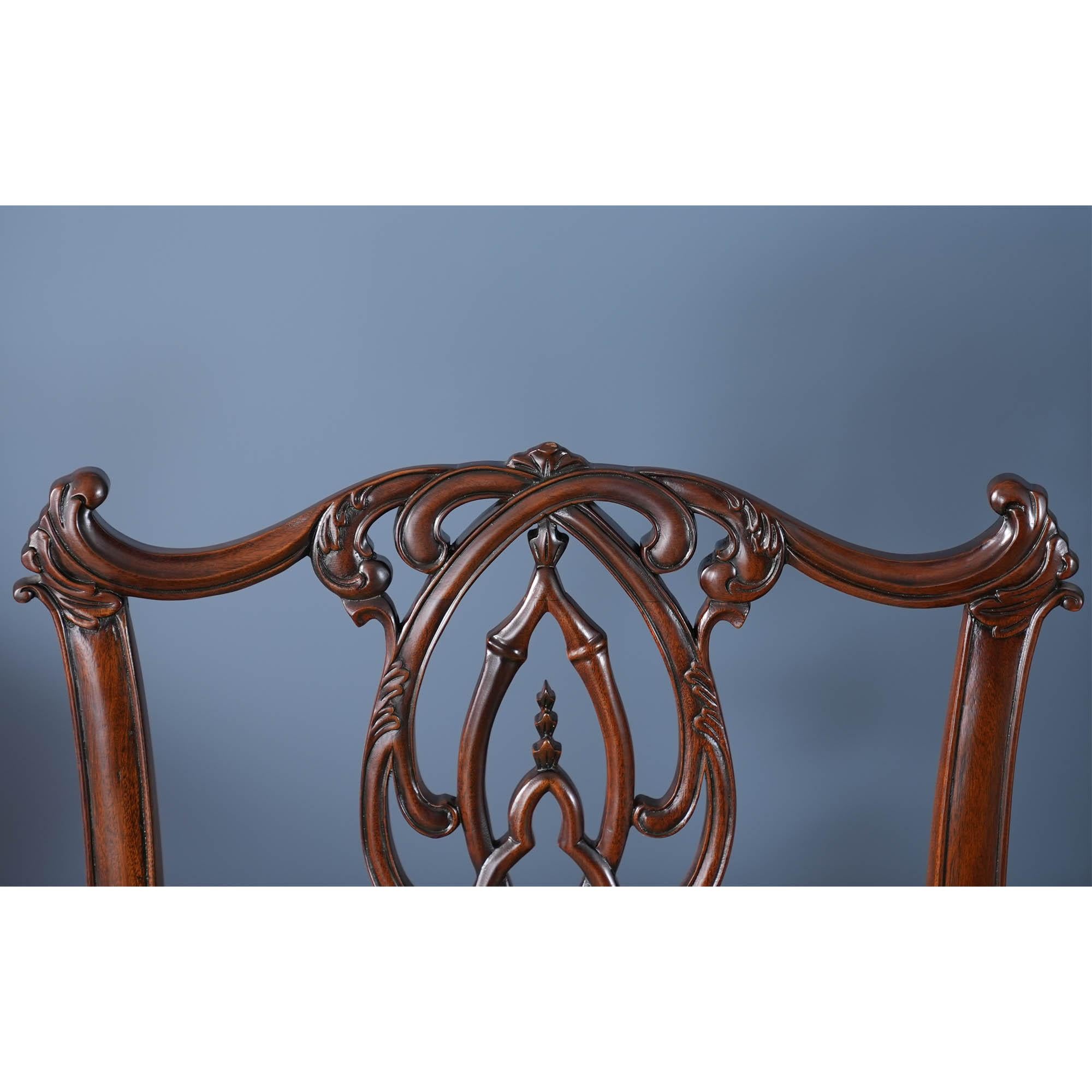 Tessuto Sedie Chippendale con schienale a fiamma, set da 10 in vendita