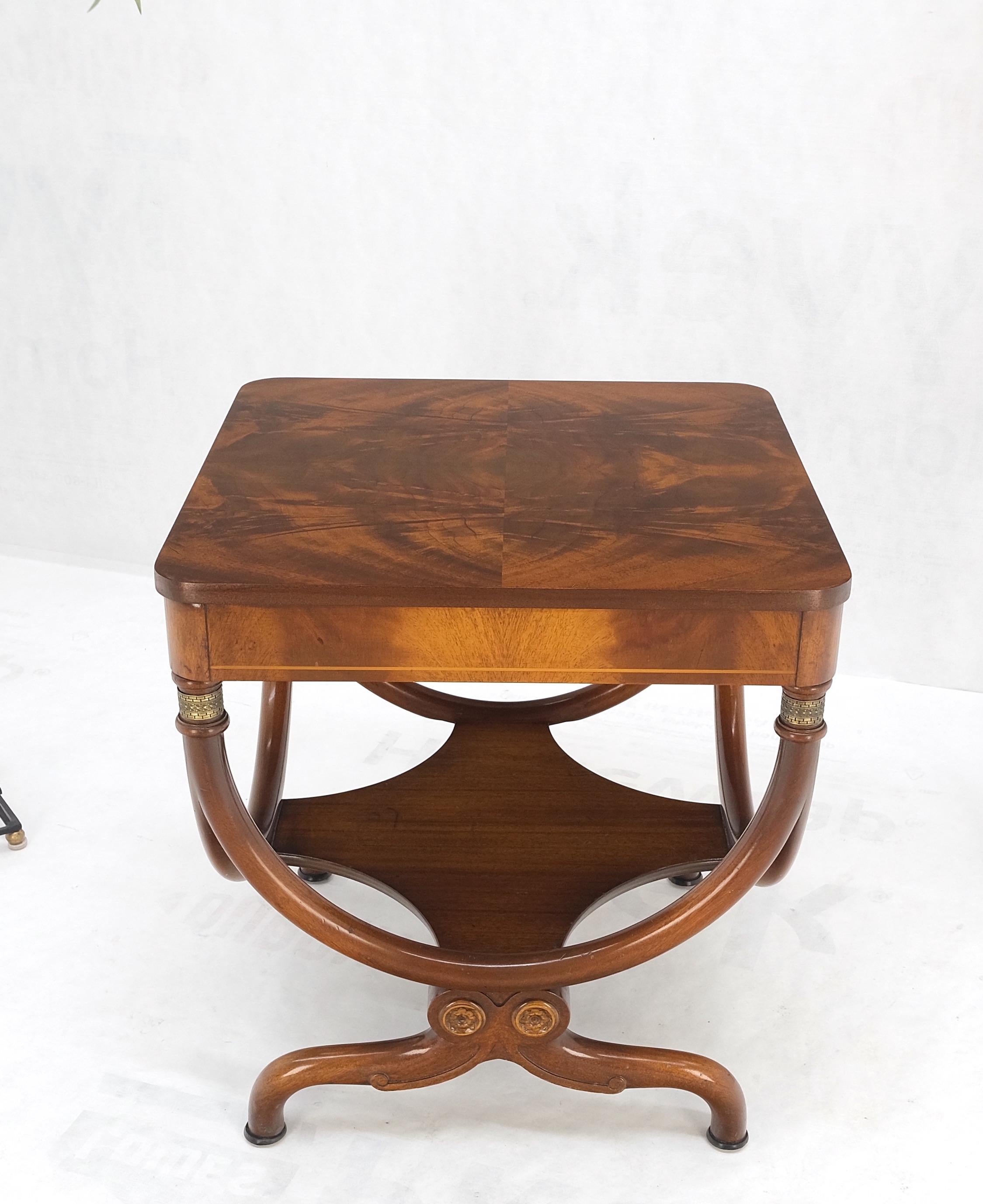 American Flame Carved Mahogany Regency Style Lamp Side Table Stand Clean! For Sale