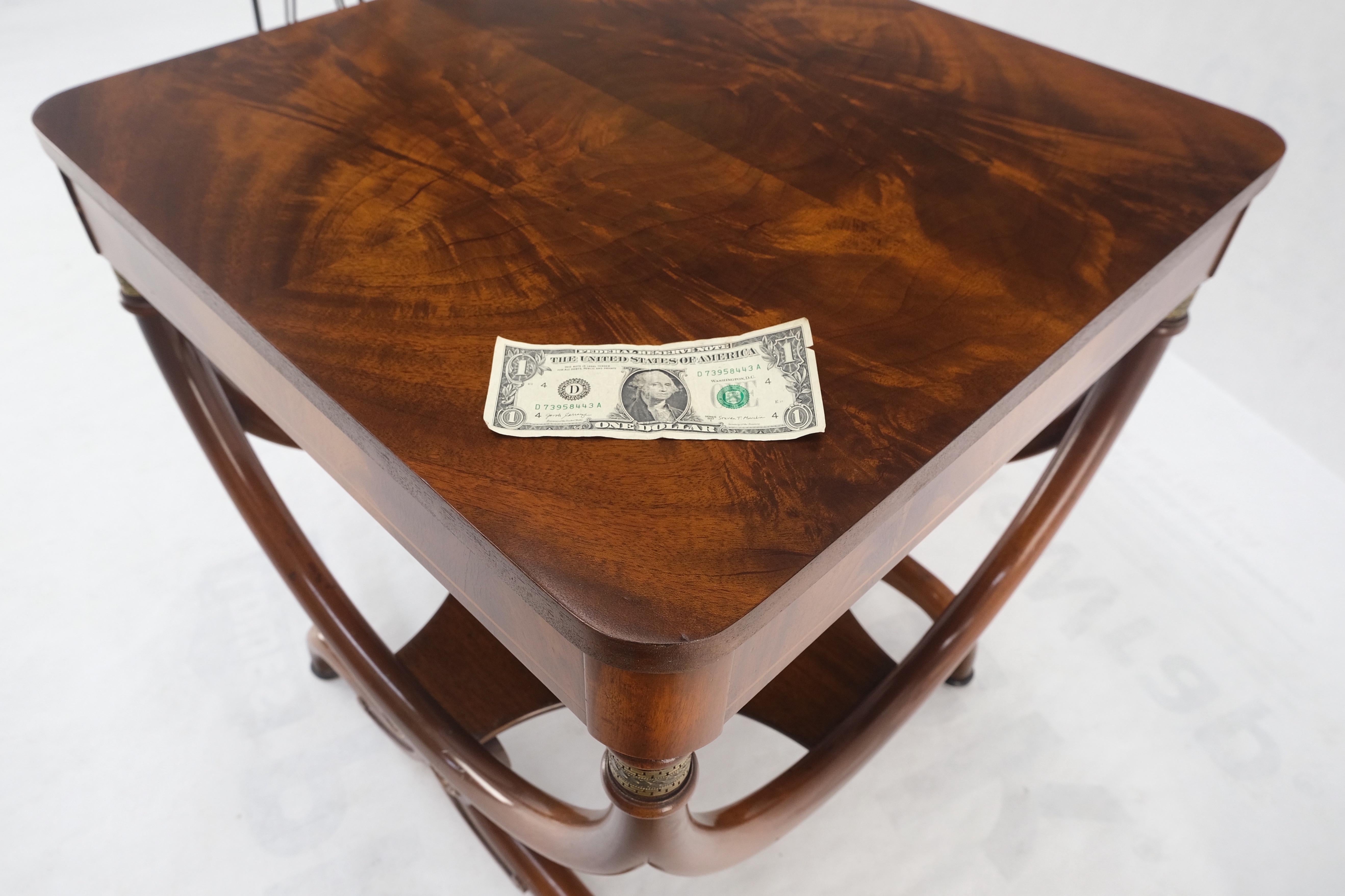 Flame Carved Mahogany Regency Style Lamp Side Table Stand Clean! In Good Condition For Sale In Rockaway, NJ