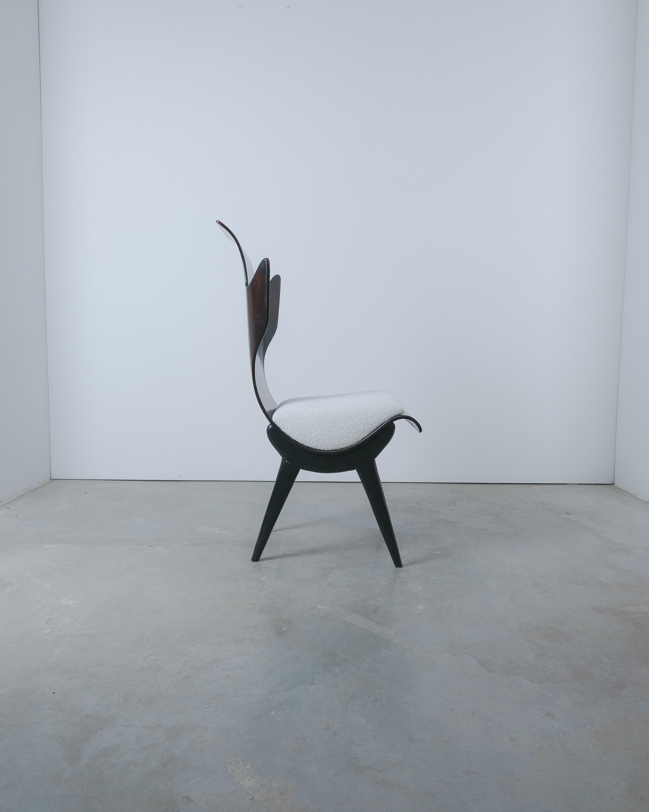 Flame Chair Sedia in legno di palissandro bianco bouclé di Dante LaTorre, Italia, 1960 In condizioni buone in vendita a Vienna, AT