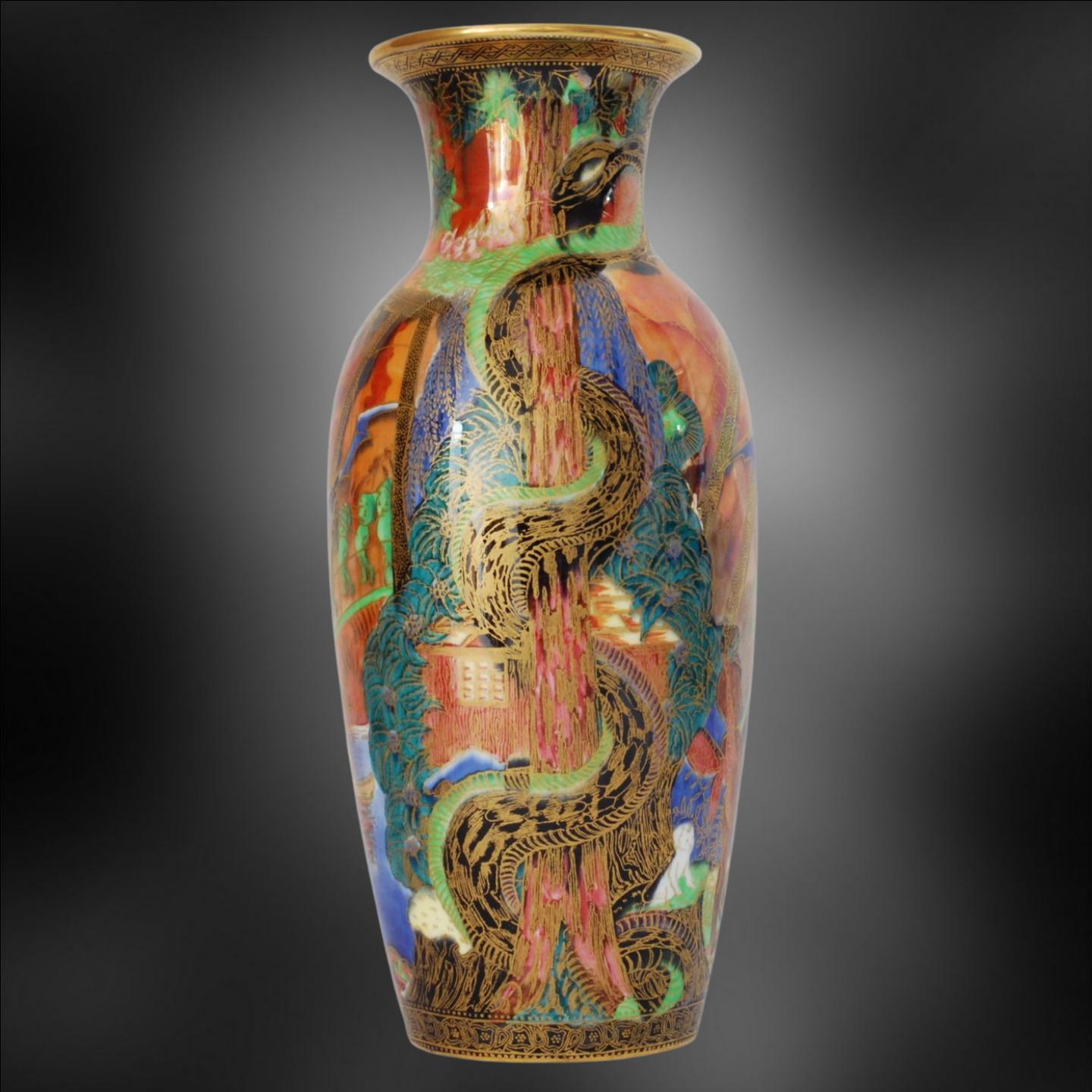 Anglais Vase Flame Fairyland Lustre : Serpent d'arbre en vente
