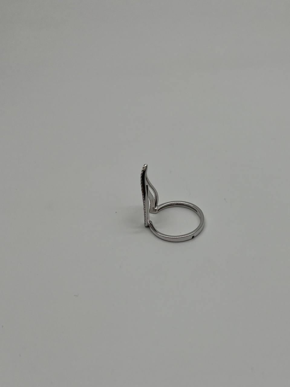 Modern Flame Fire Geometric Triangle Cut White Diamond 14 Karat White Gold Ring For Sale