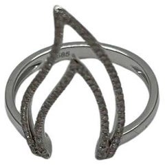 Anillo de oro blanco de 14 quilates con diamante blanco de corte triangular geométrico Flame Fire