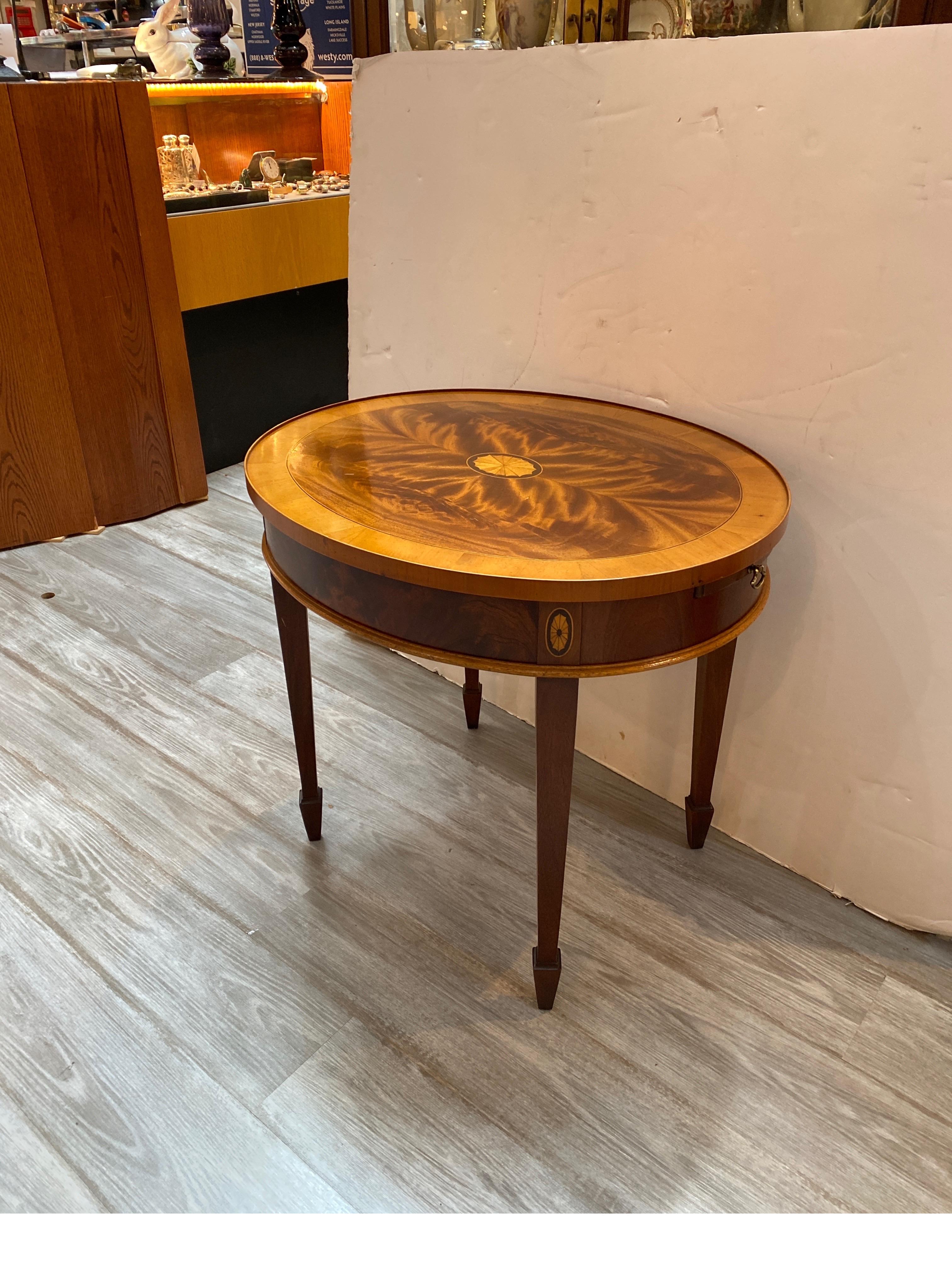 Flame Mahogany and Satinwood Inlaid Hepplewhite Style Table 3