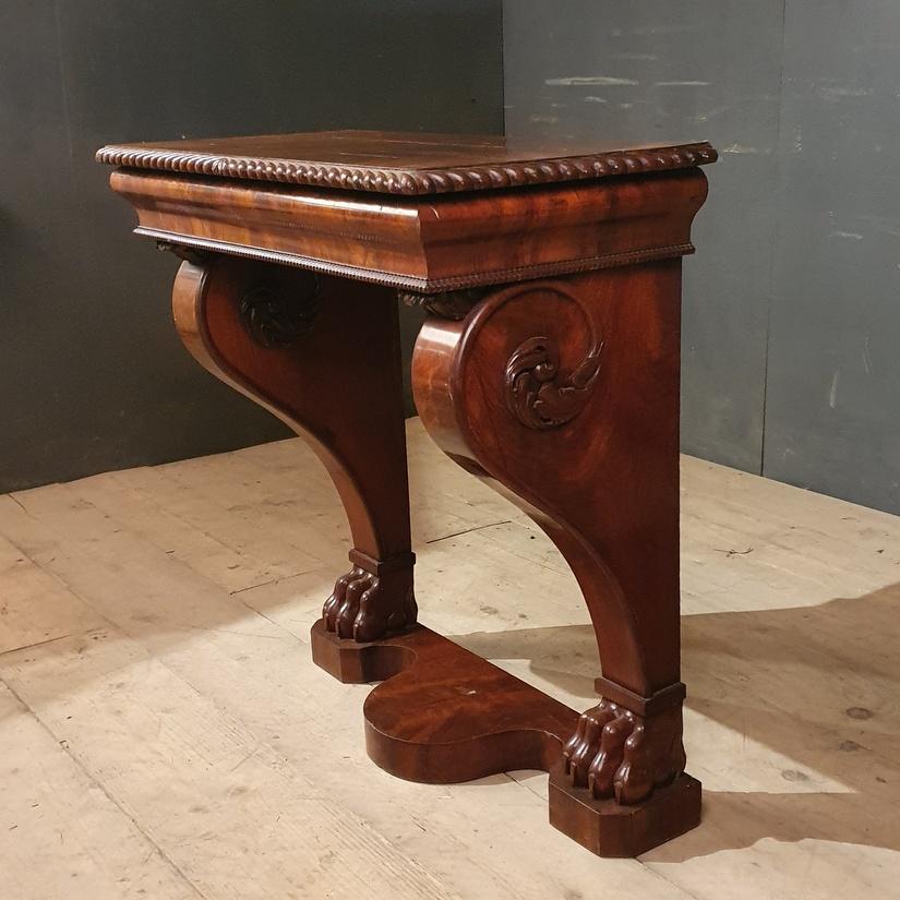 Small 19th century flame mahogany console table, 1860.

   

Dimensions:
31 inches (79 cms) wide
16 inches (41 cms) deep
33 inches (84 cms) high.
