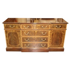 Consejo de Caoba Flameado Aparador Buffet Estilo Chippendale Artesano