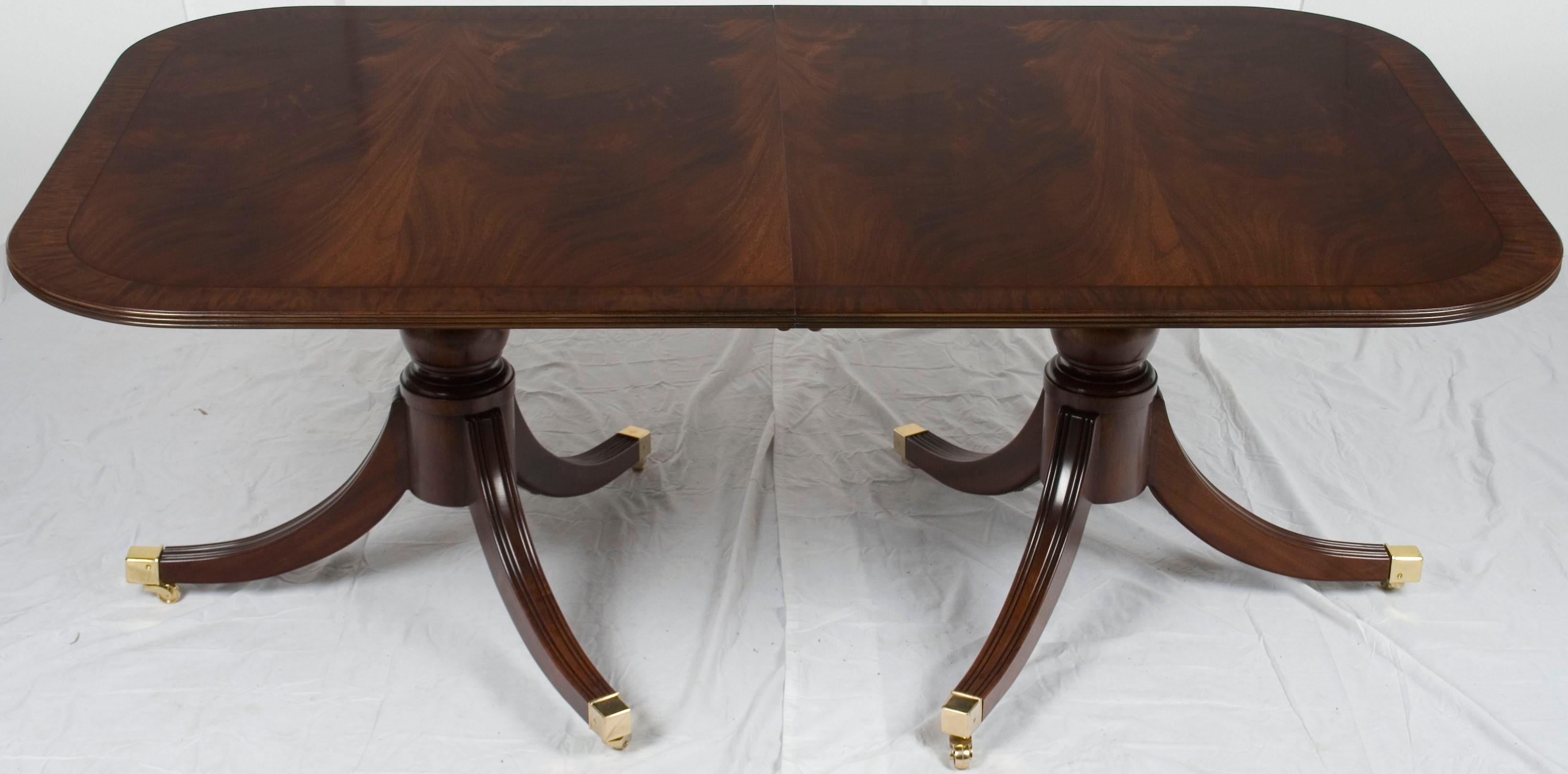 English Flame Mahogany Double Pedestal Dining Room or Conference Table For Sale